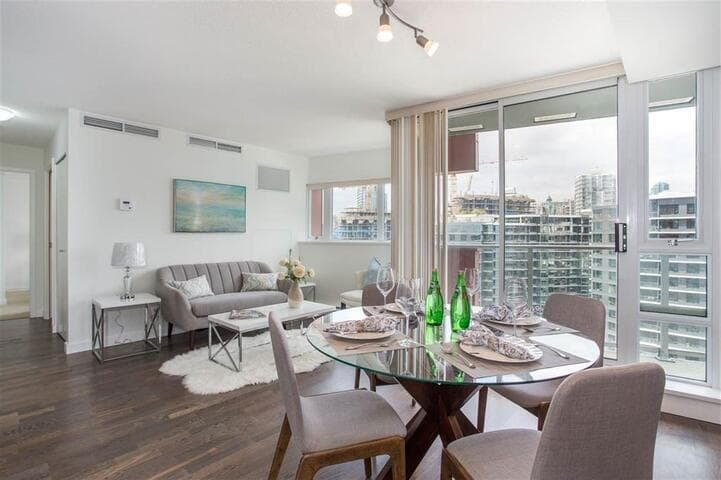 2301 - 918 Cooperage Way, Vancouver, V6B 0A7 — photo 2