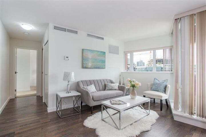 2301 - 918 Cooperage Way, Vancouver