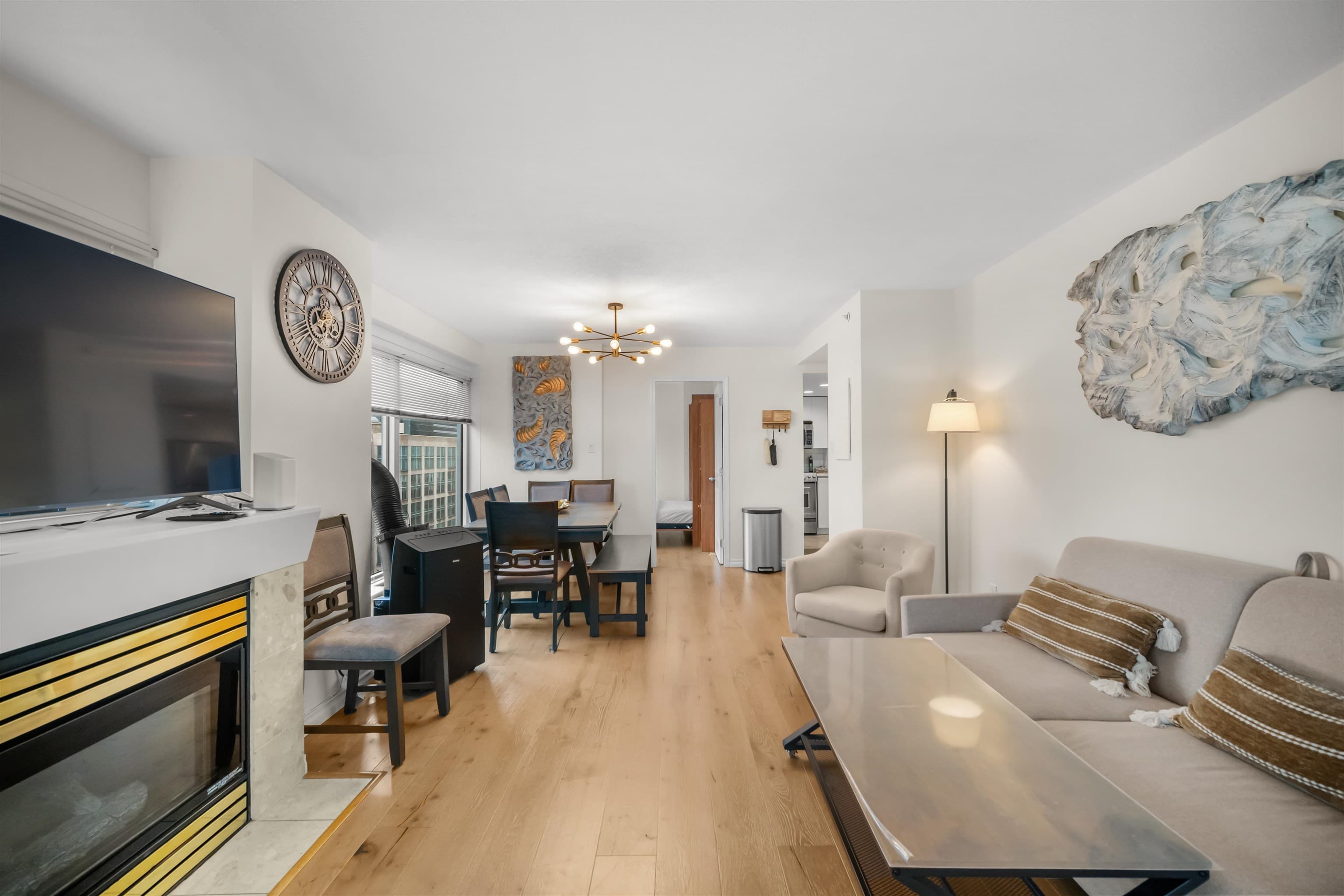 2204 - 183 Keefer Place, Vancouver, V6B 6B9 — photo 1