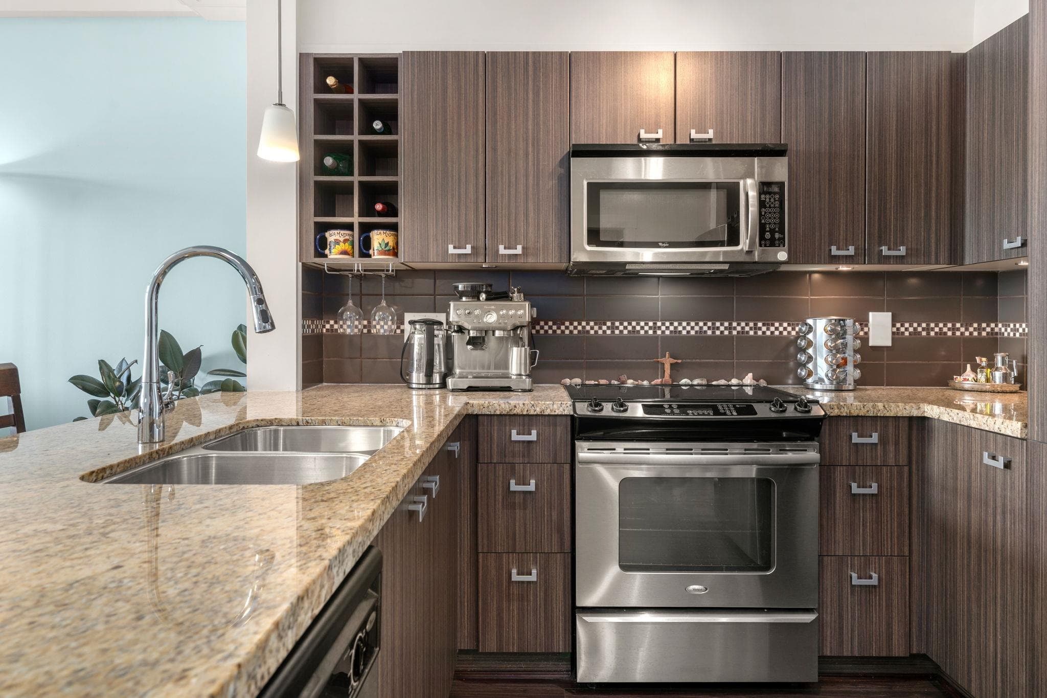 302 - 709 12th Street, New Westminster, V3M 4J7 — photo 5
