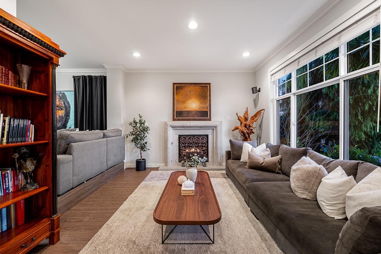 1075 Esplanade Avenue, West Vancouver, V7T 1G2 — photo 4