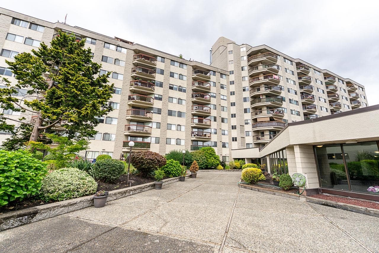 817 - 31955 Old Yale Road, Abbotsford, V2T 4N1 — photo 1