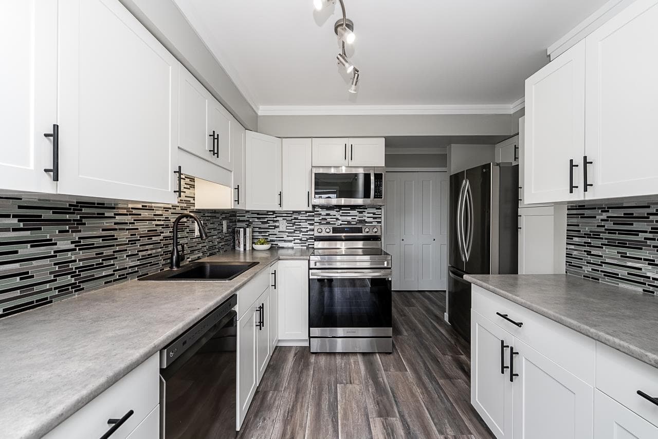 817 - 31955 Old Yale Road, Abbotsford, V2T 4N1 — photo 4