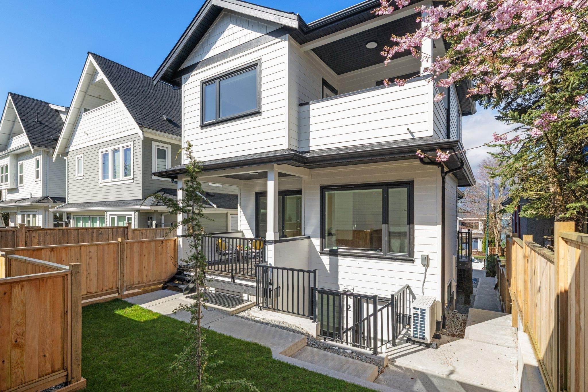 2138 Venables Street, Vancouver, V5L 2J4 — photo 1