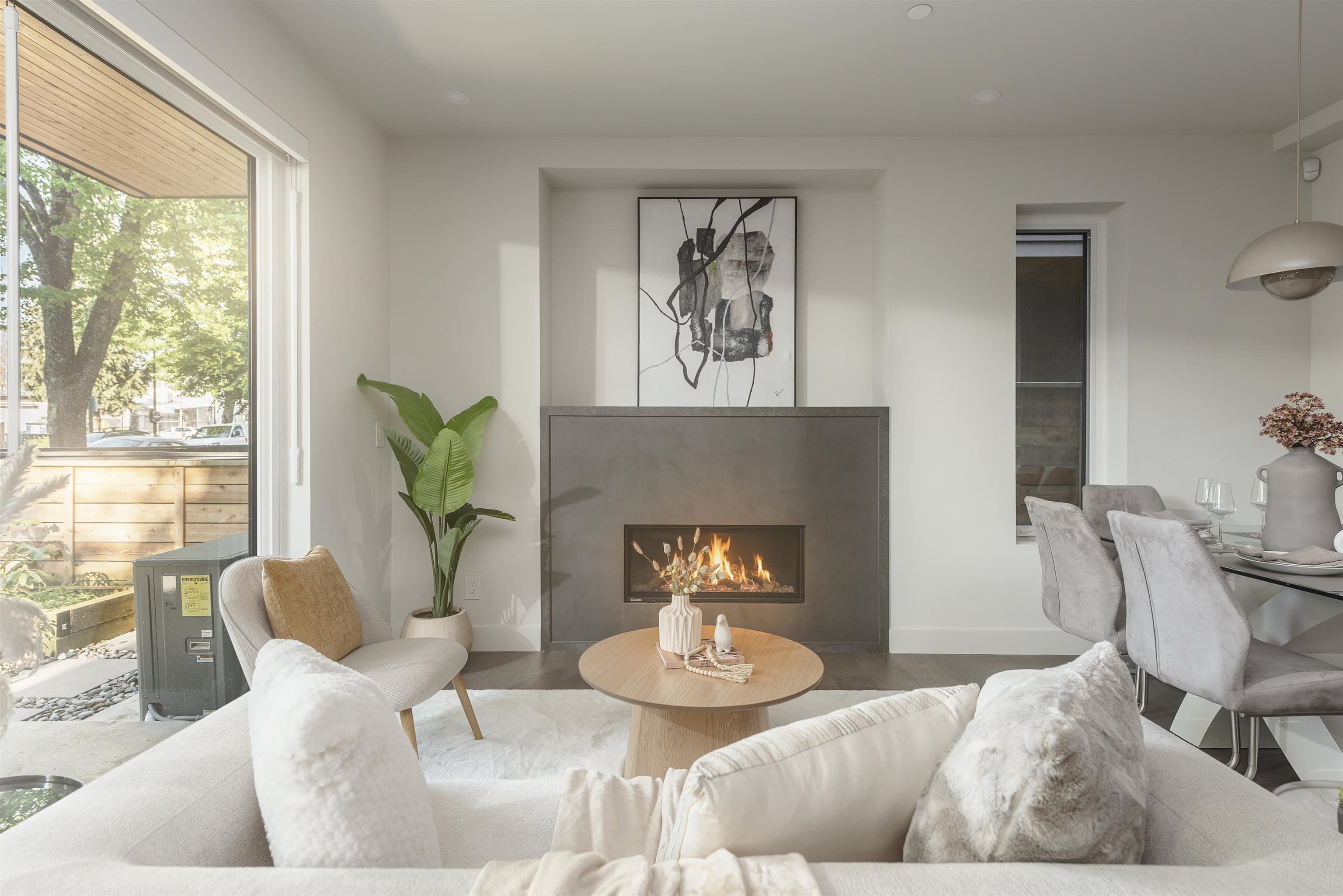 1 - 638 E 46th Avenue, Vancouver, V5W 2A3 — photo 1