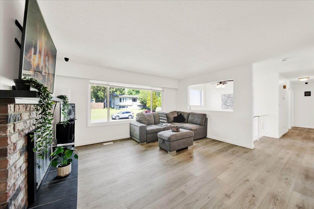 32410 Diamond Avenue, Mission, V2V 1M2 — photo 3