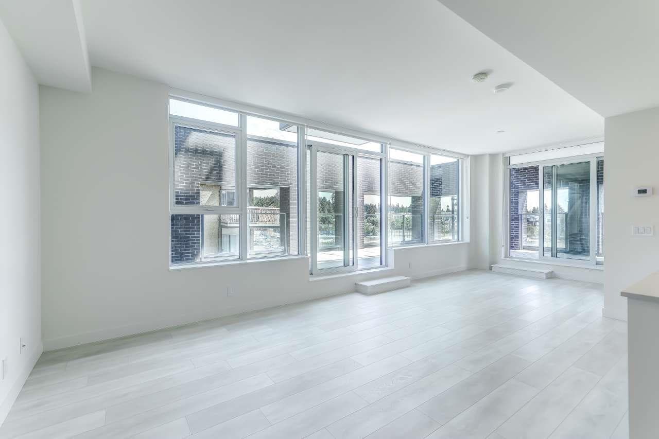 301 - 537 Cottonwood Avenue, Coquitlam, V3J 0S4 — photo 2