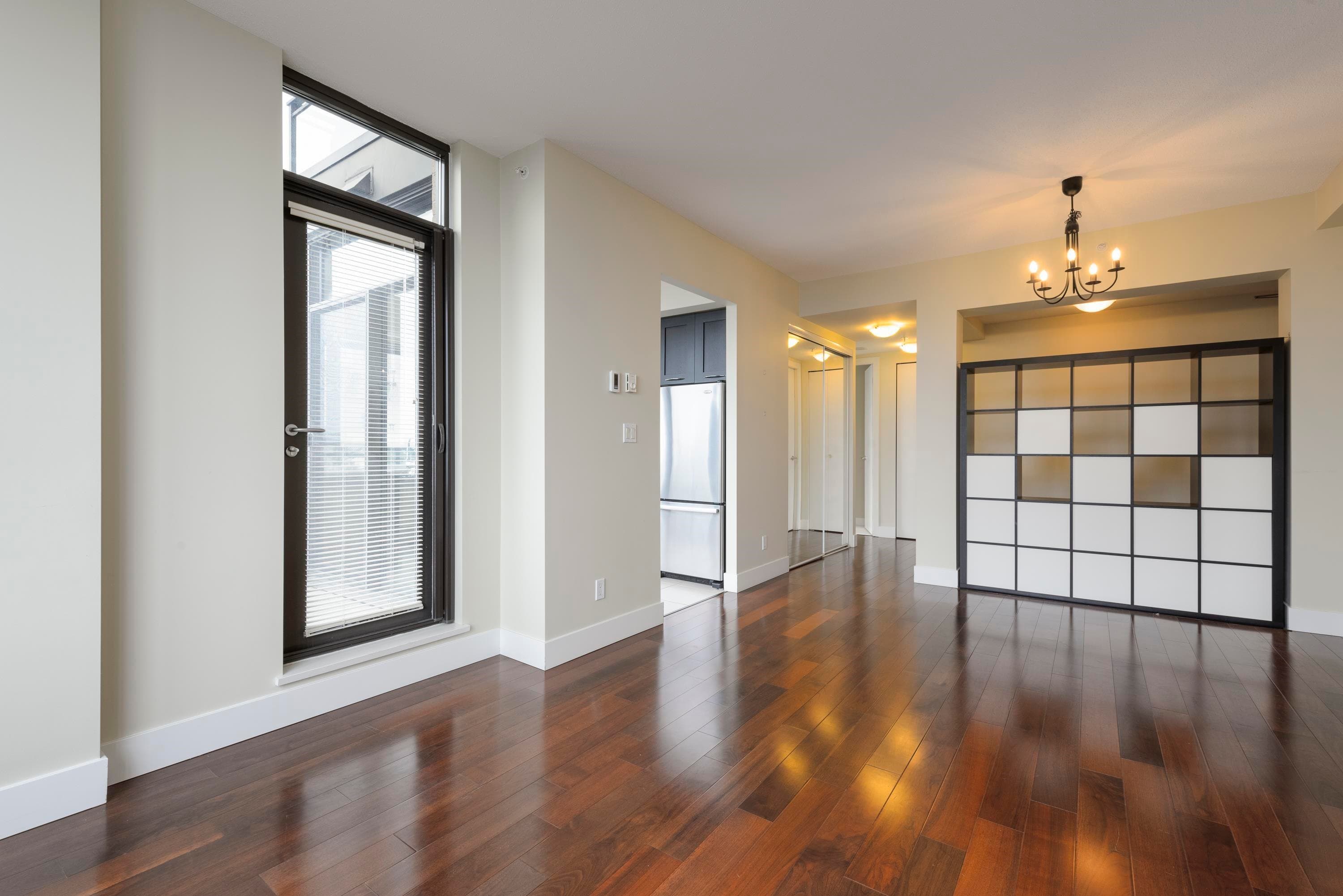 50X - 9330 University Crescent, Burnaby, V5A 4X9 — photo 2
