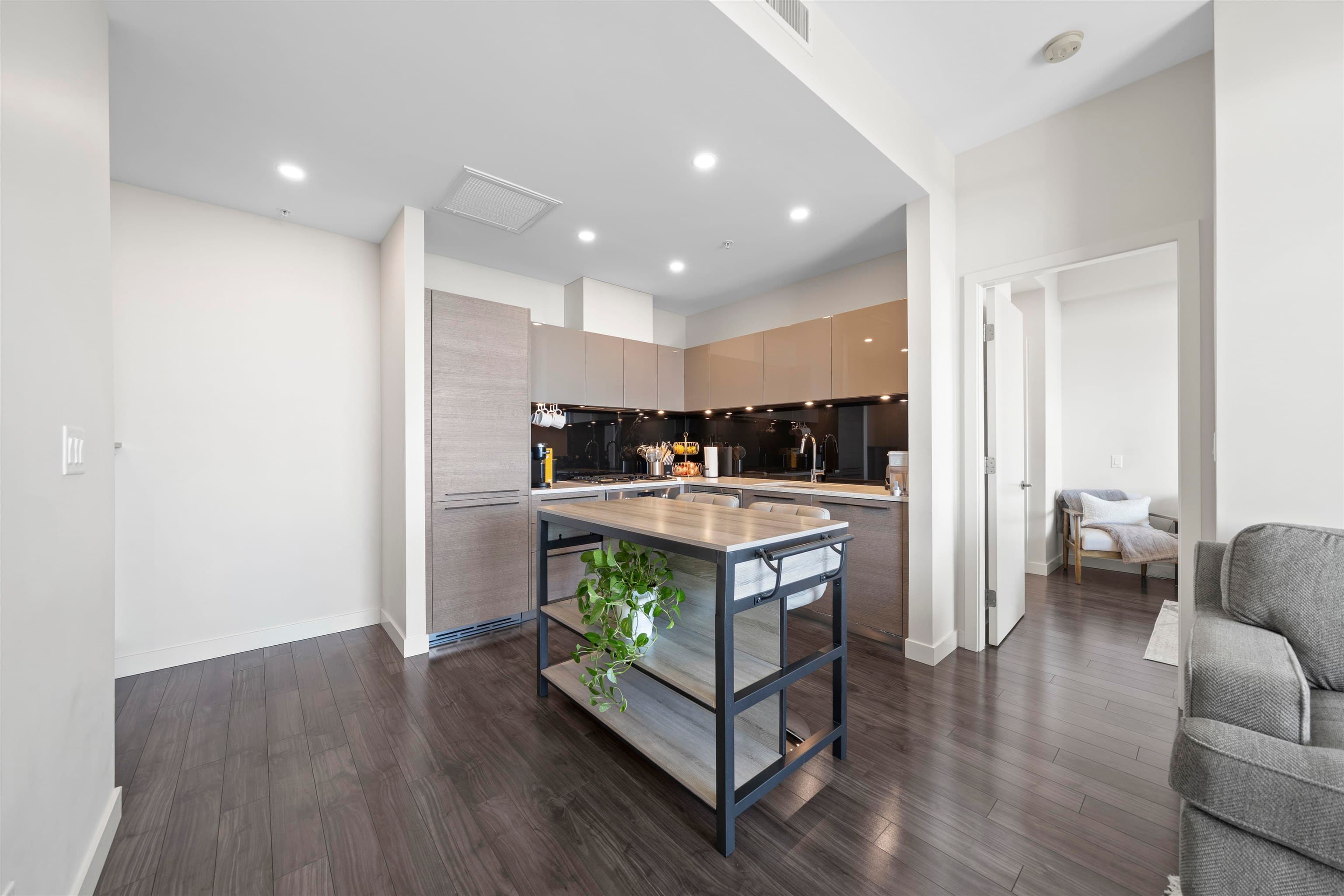 2904 - 6383 Mckay Avenue, Burnaby, V5H 0H8 — photo 4