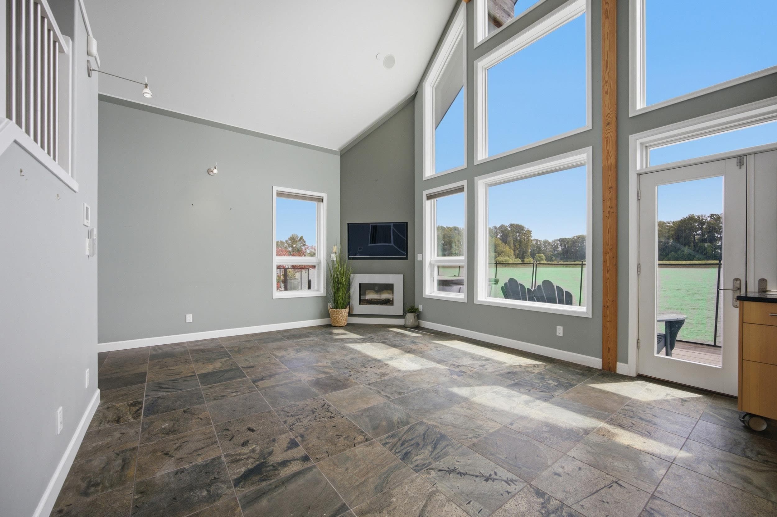 11 - 700 South Dyke Road, New Westminster, V3M 4Z8 — photo 4