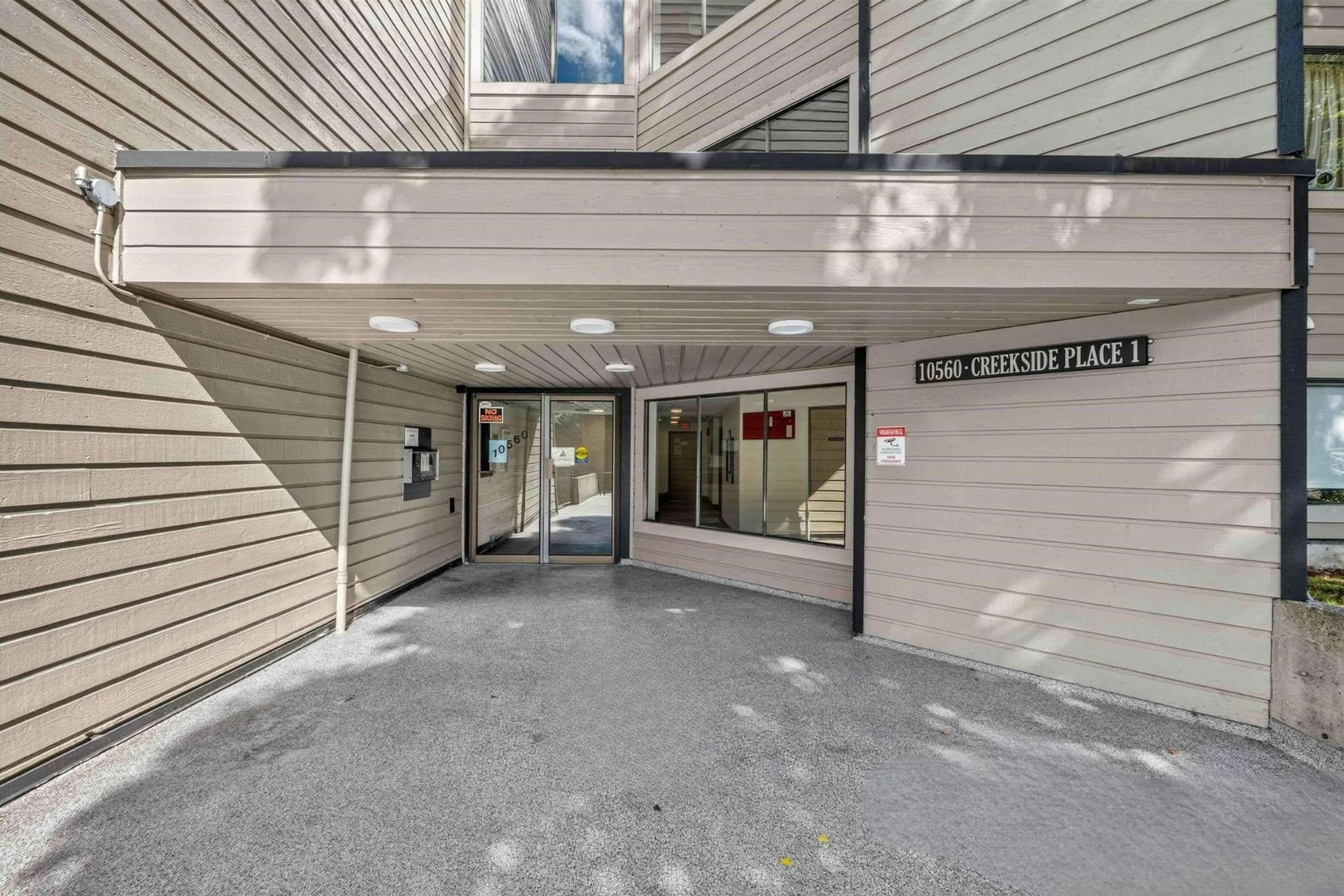 101 - 10560 154 Street, Surrey, V3R 8A3 — photo 2