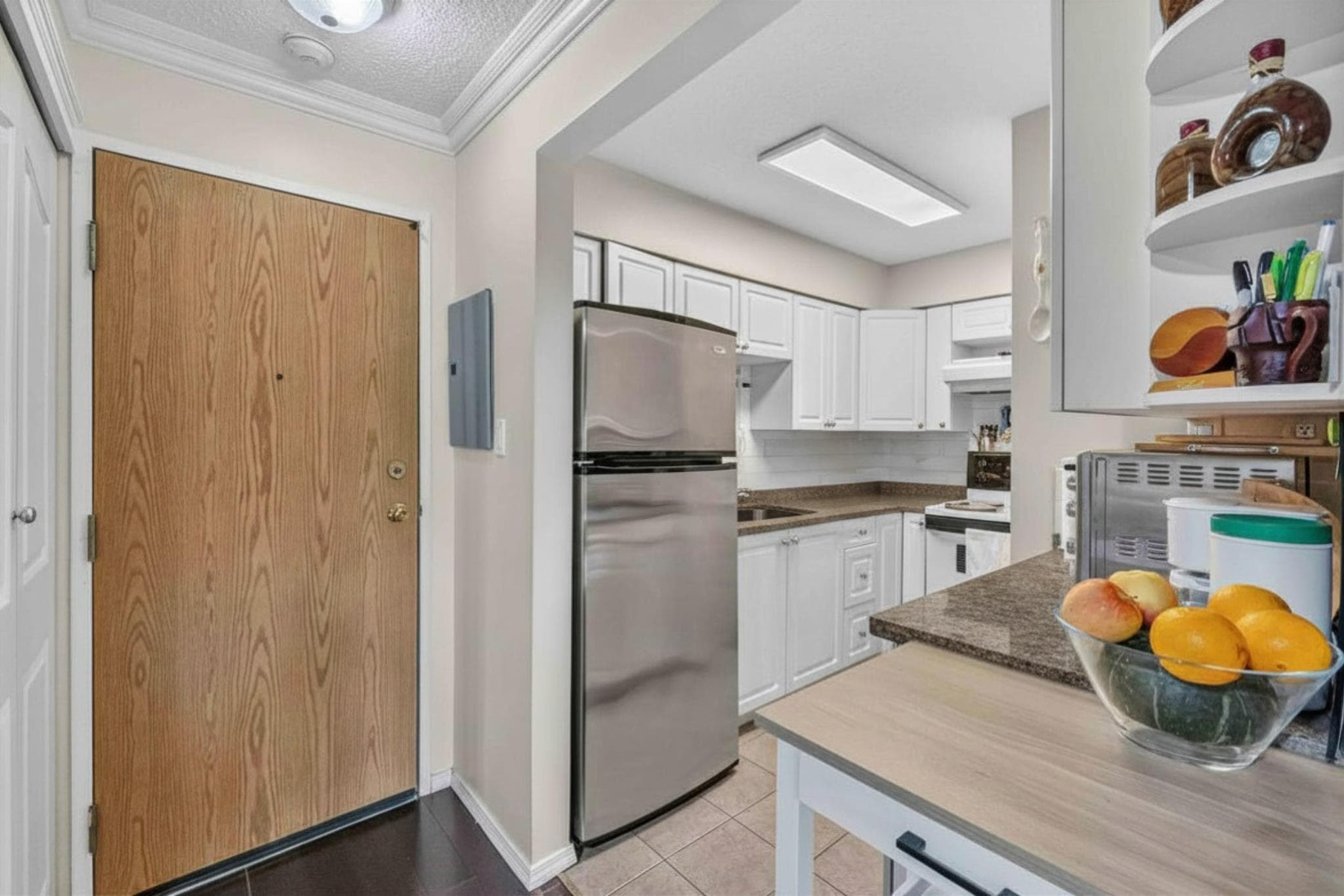 101 - 10560 154 Street, Surrey, V3R 8A3 — photo 5