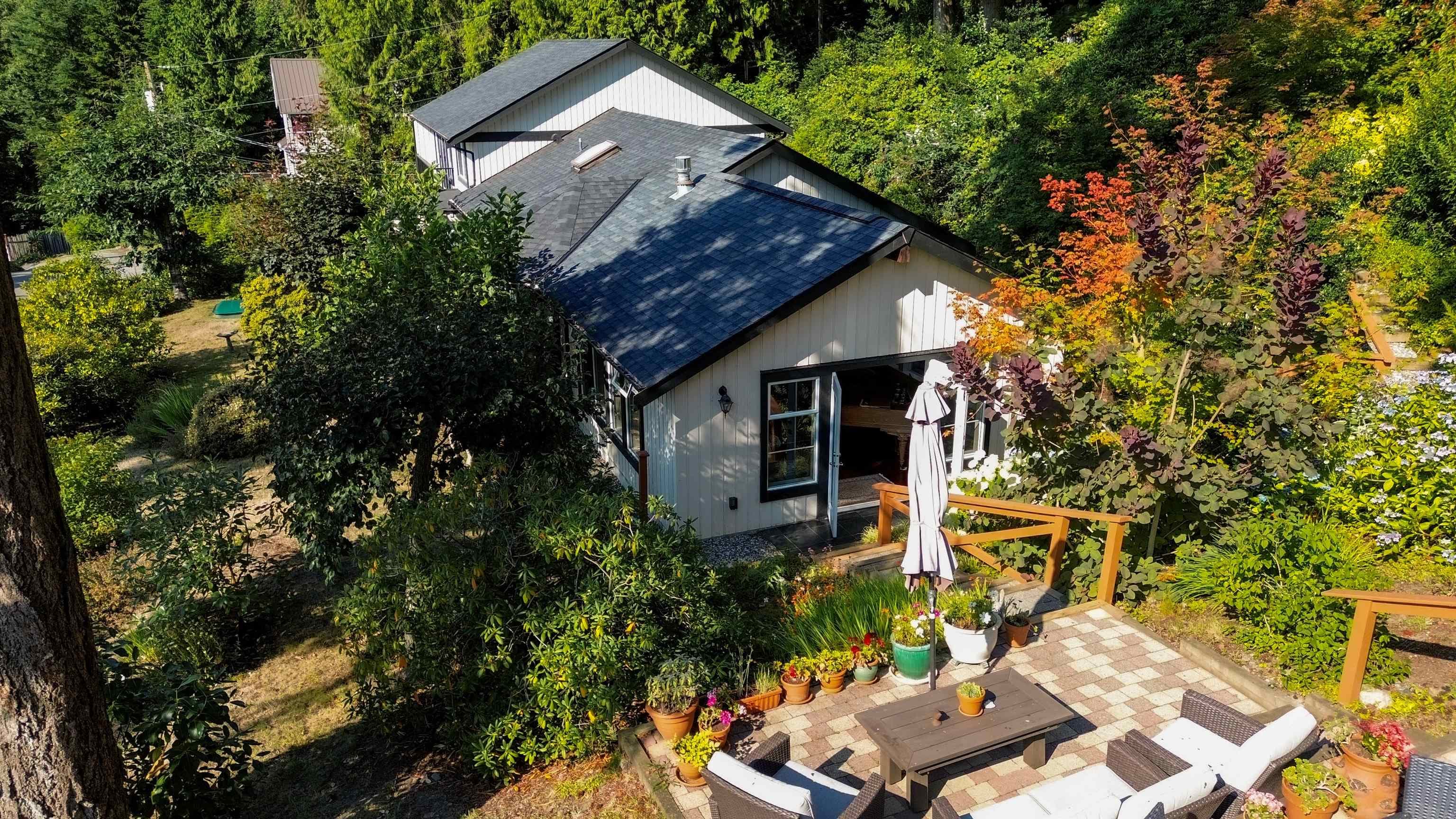 806 Hummingbird Lane, Bowen Island, V0N 1G1 — photo 4