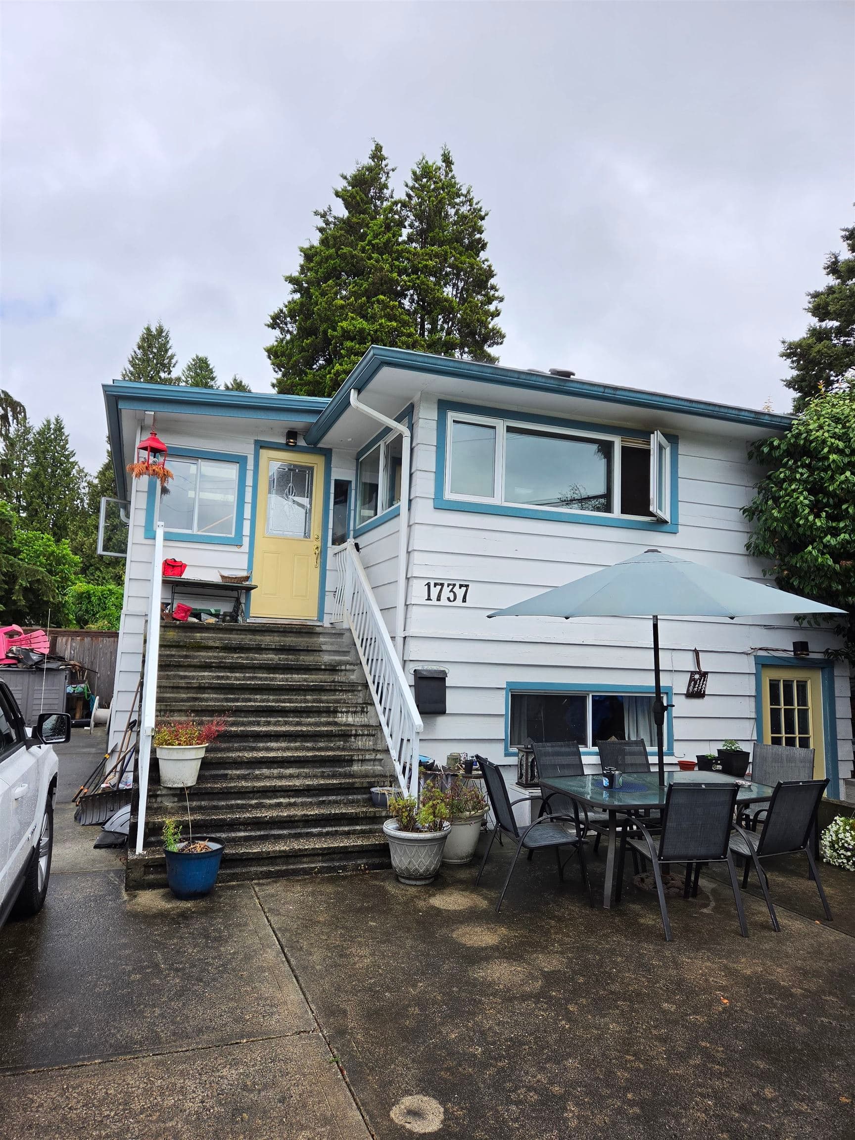 1737 Larson Road, North Vancouver, V7M 2Z4 — photo 2