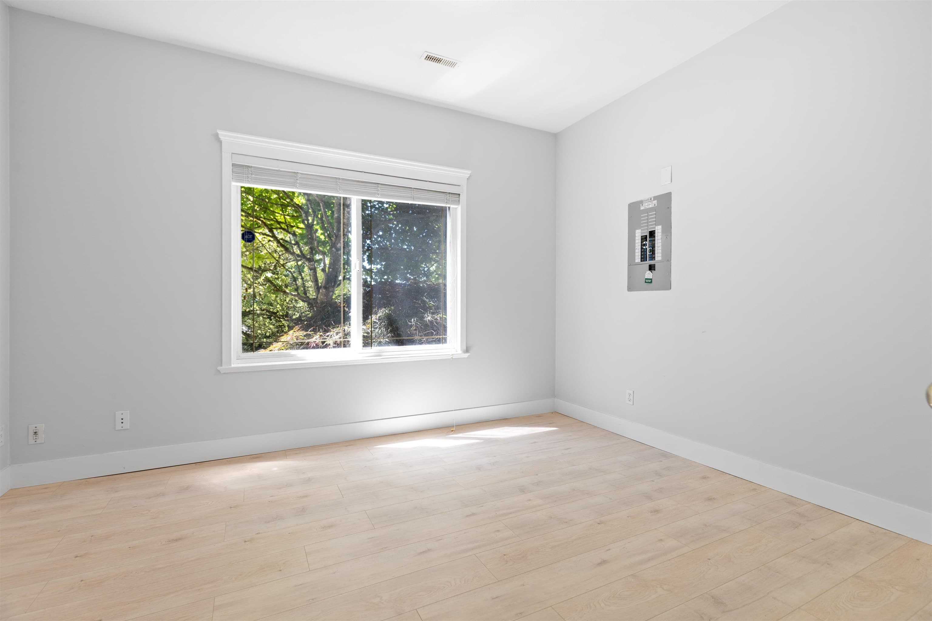23849 Zeron Avenue, Maple Ridge, V2W 1E3 — photo 5