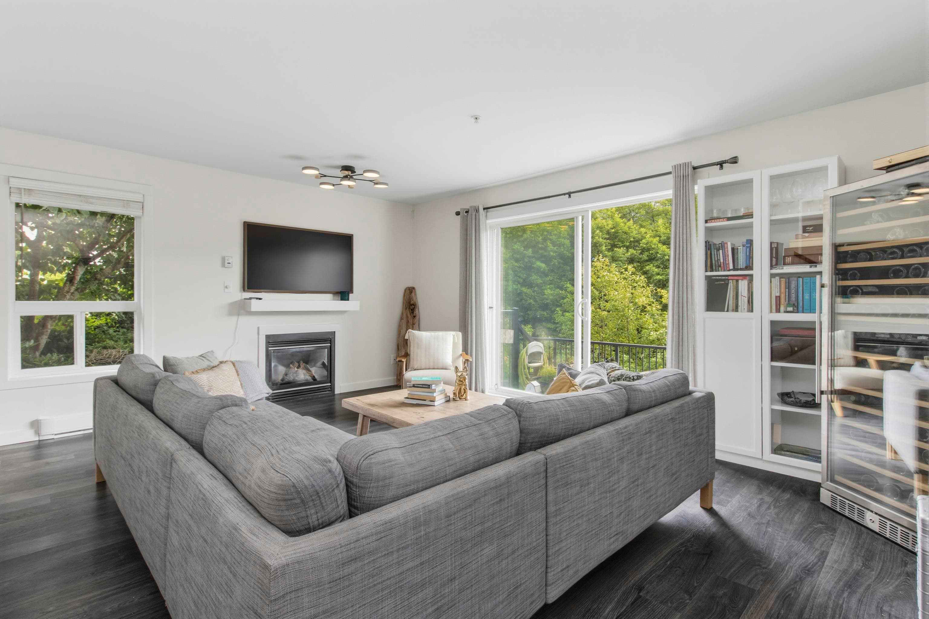 20 - 1204 Main Street, Squamish, V8B 0S3 — photo 1