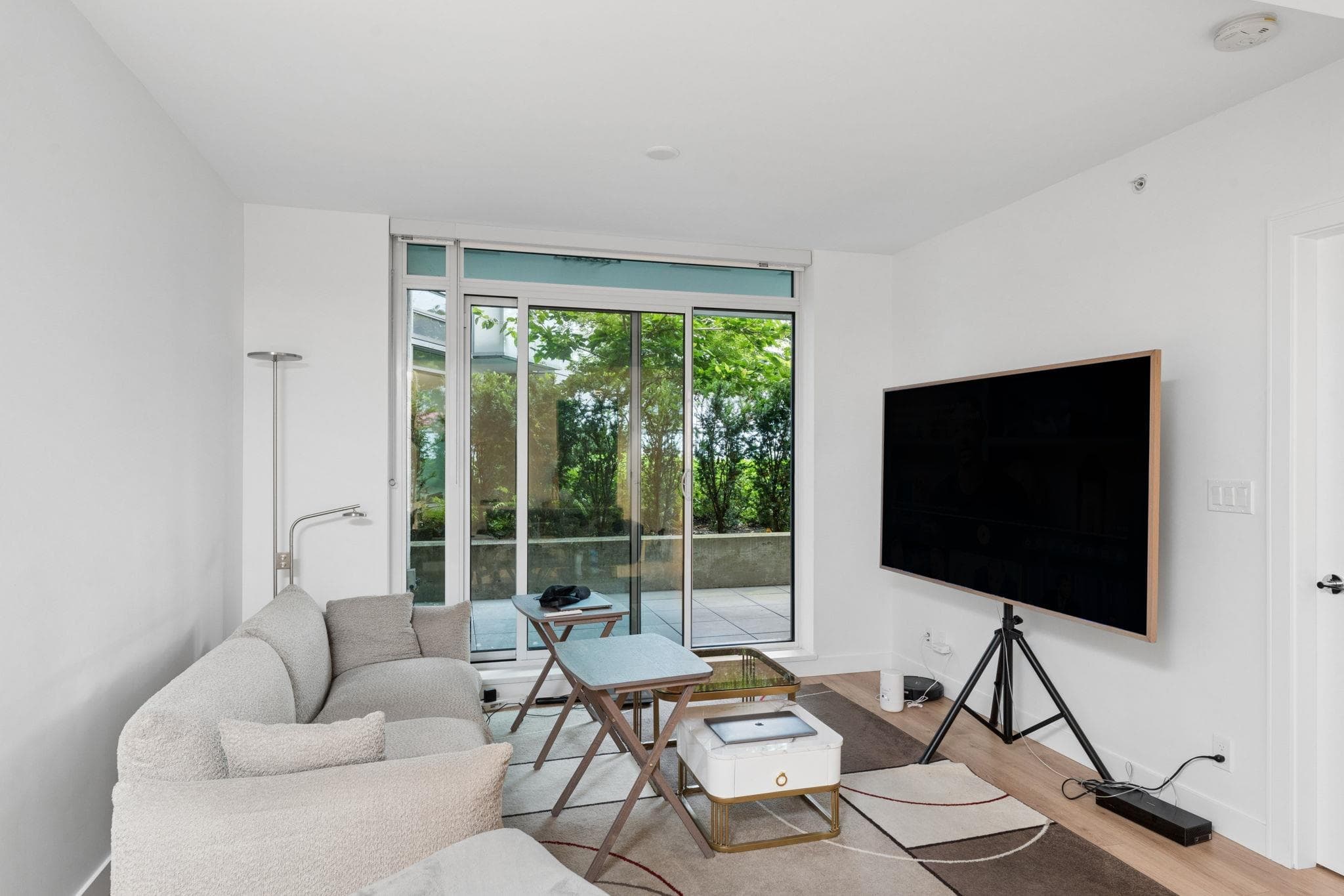305 - 1500 Fern Street, North Vancouver, V7J 0E6 — photo 3