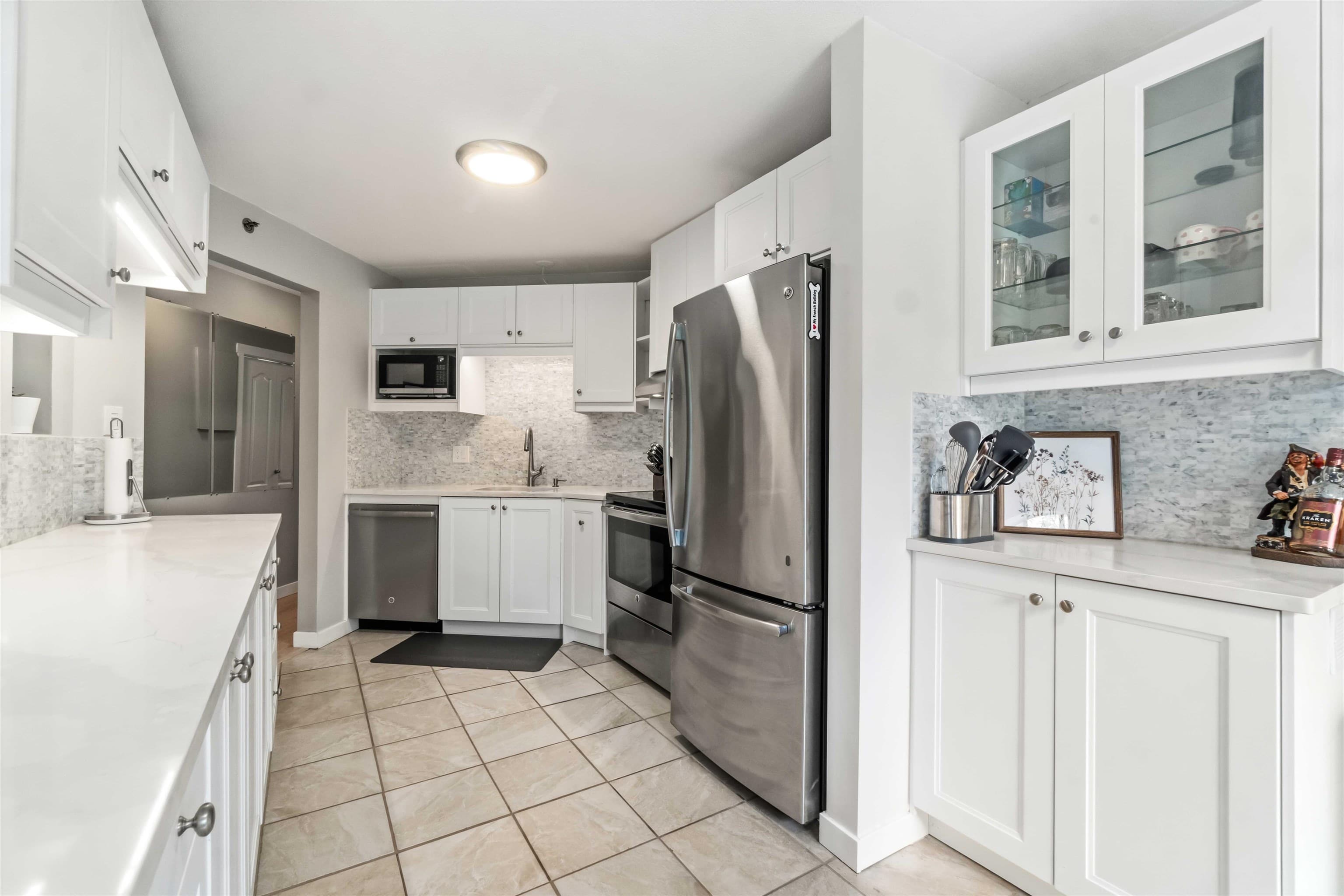 408 - 2551 Parkview Lane, Port Coquitlam, V3C 6J8 — photo 2