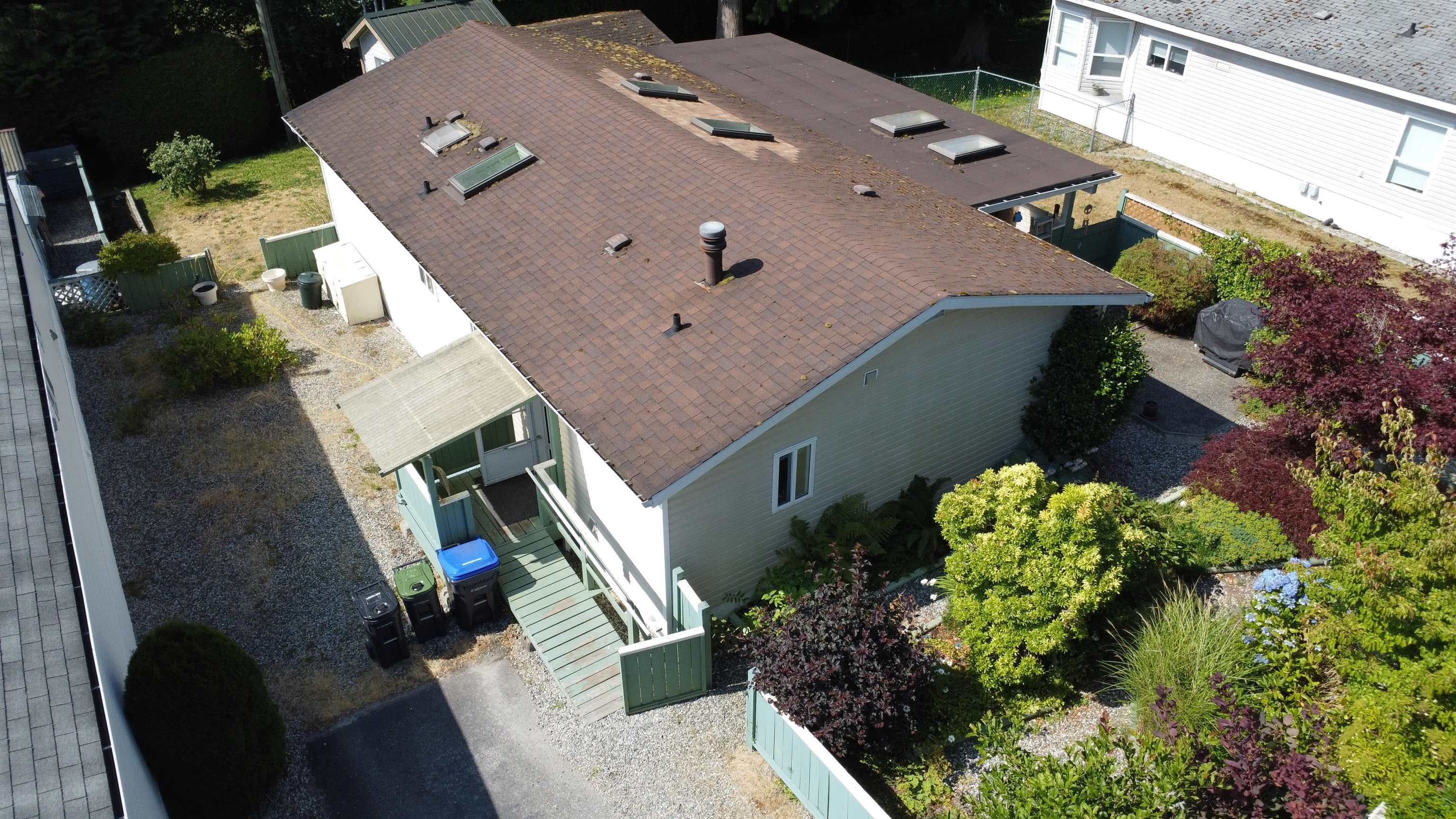 32 - 5575 Mason Road, Sechelt, V0N 3A8 — photo 1