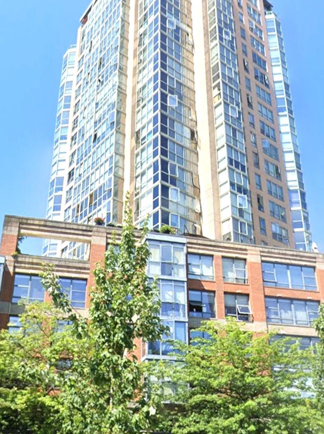 71 - 1233 Pacific Boulevard, Vancouver