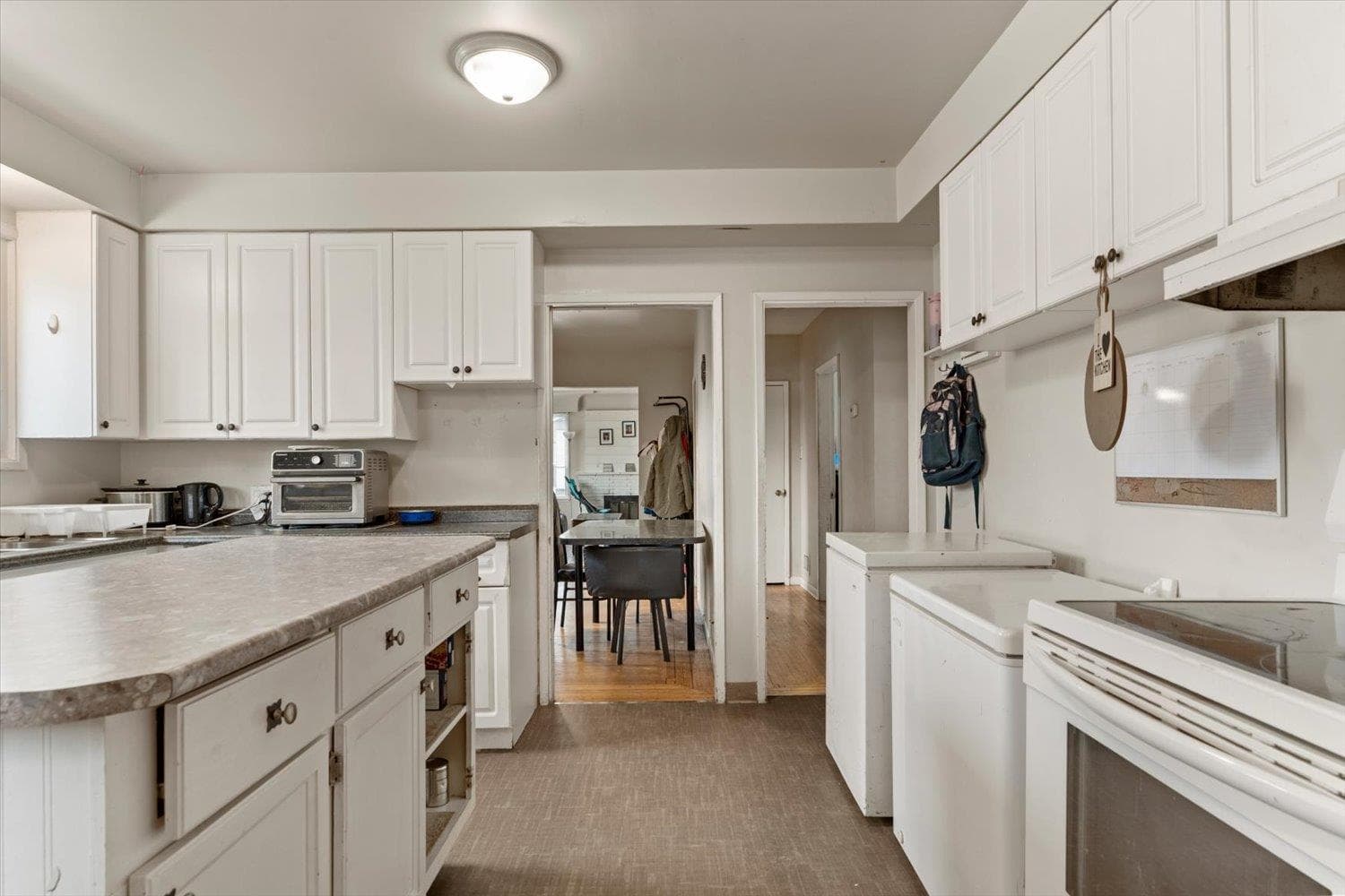 33919 Victory Boulevard, Abbotsford
