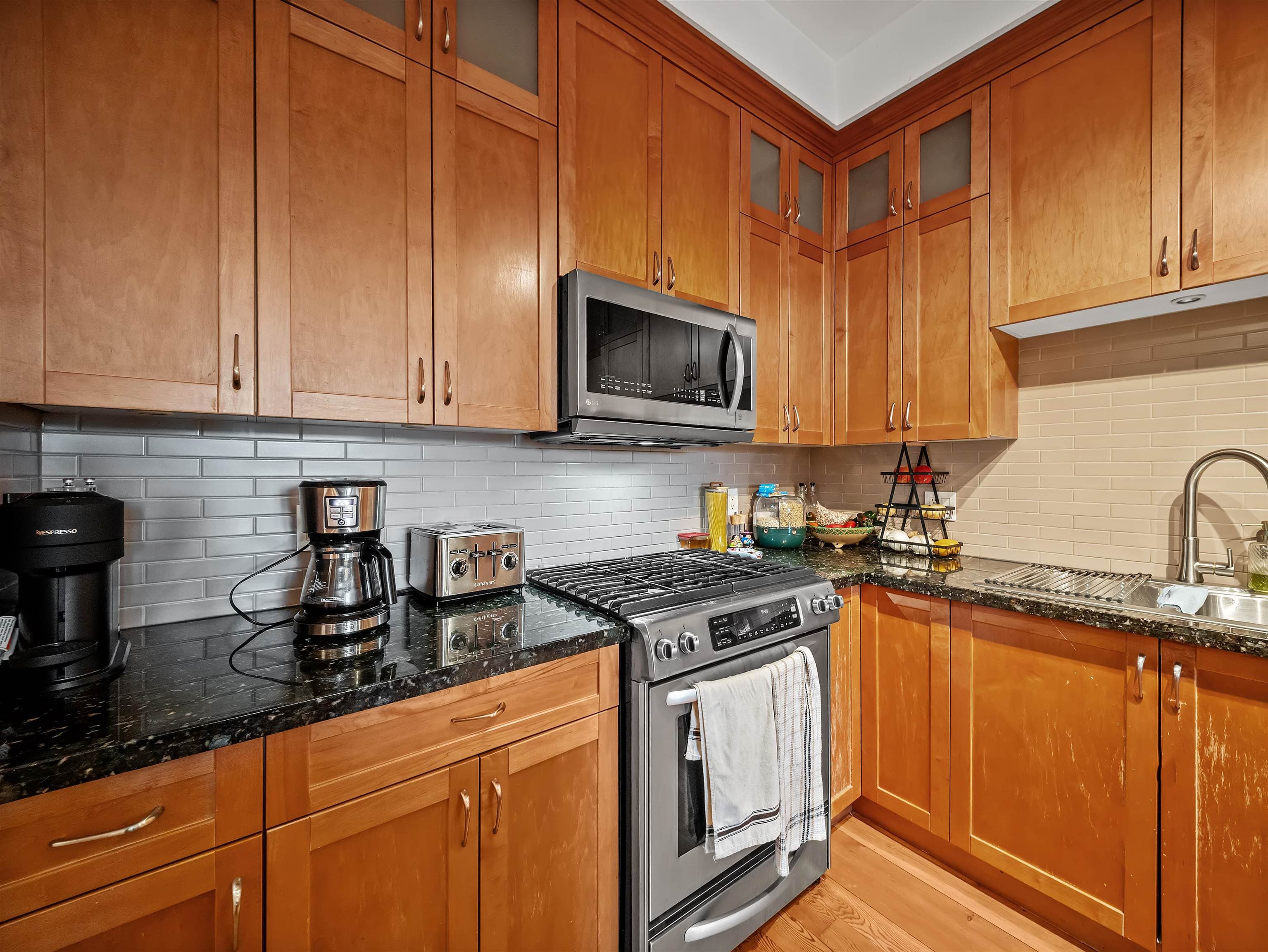 308 - 250 Salter Street, New Westminster, V3M 0B7 — photo 5