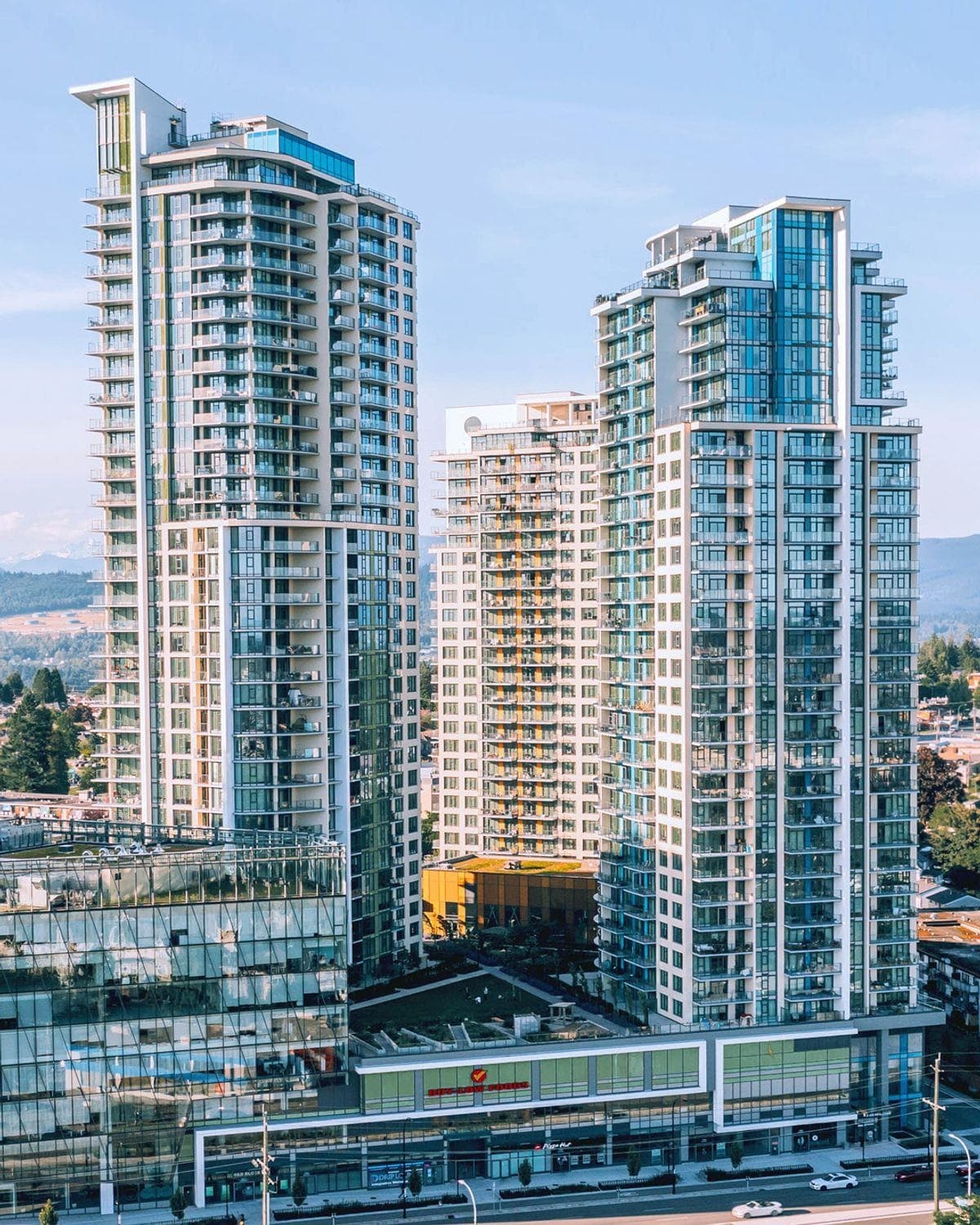 1705 - 7358 Edmonds Street, Burnaby, V3N 0H1 — photo 1