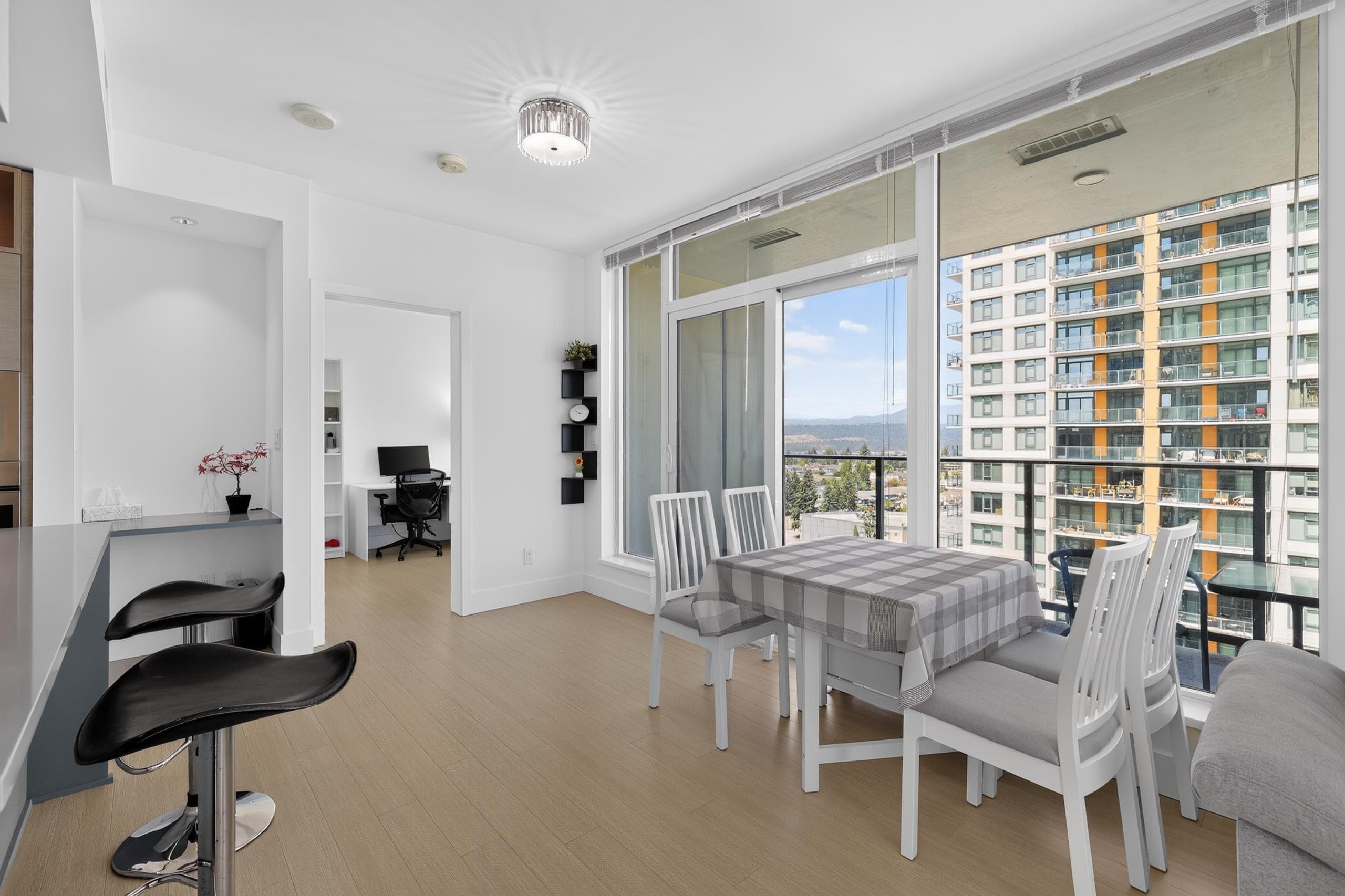 1705 - 7358 Edmonds Street, Burnaby, V3N 0H1 — photo 5