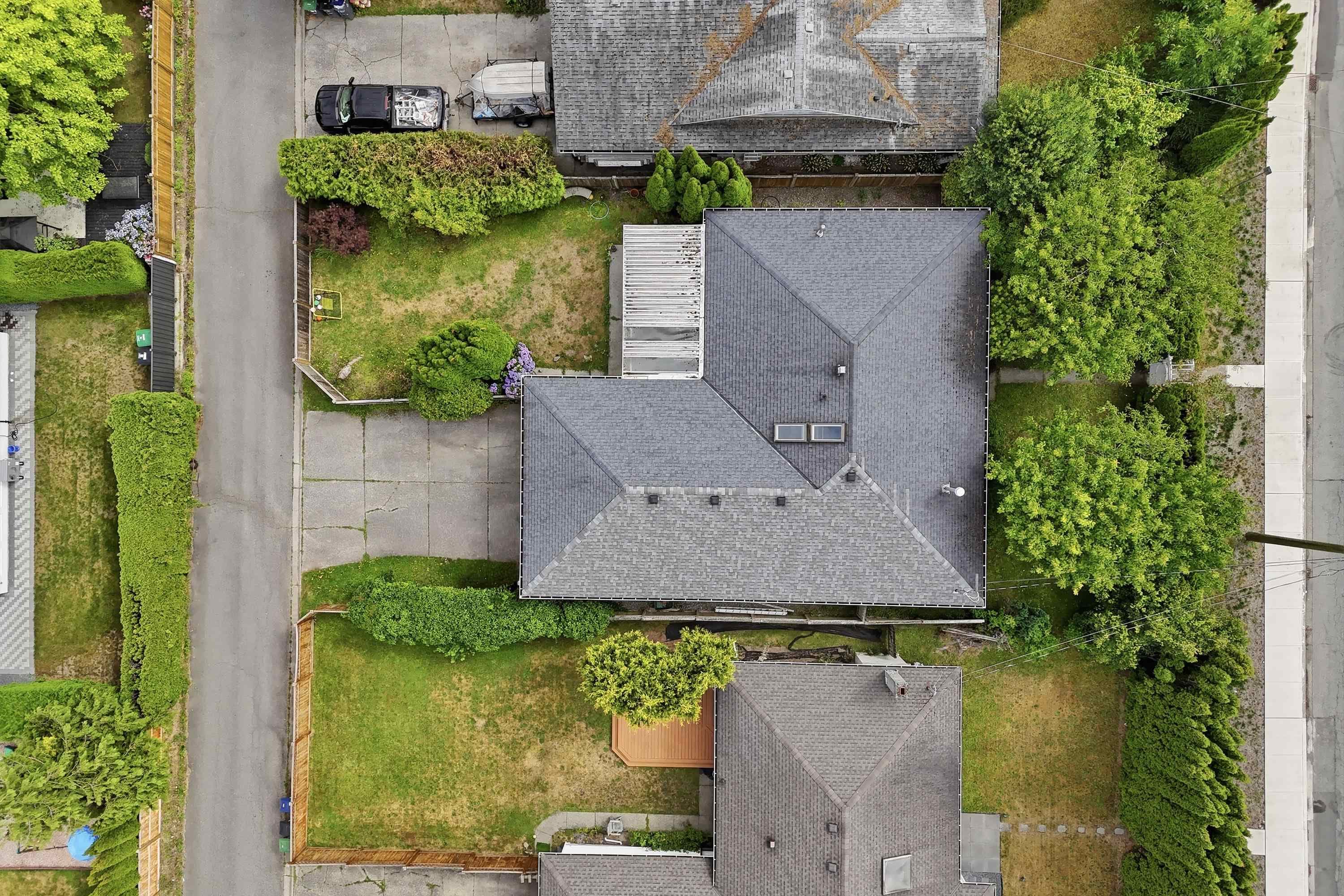 1364 160 Street, Surrey, V4A 4W8 — photo 1