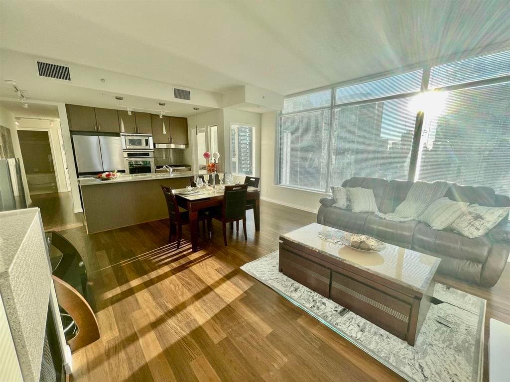 1703 - 1211 Melville Street, Vancouver, V6E 0A7 — photo 4