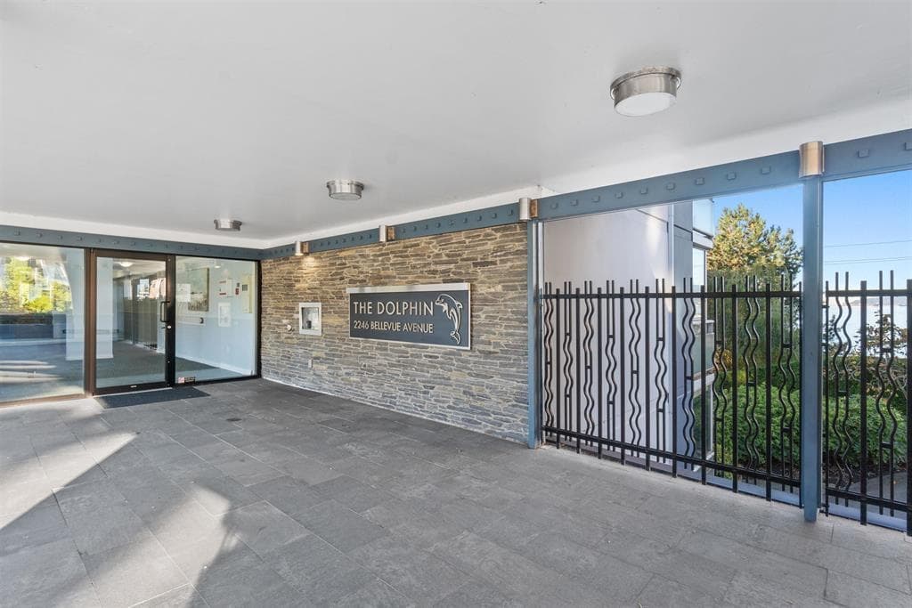 102 - 2246 Bellevue Avenue, West Vancouver, V7V 1C6 — photo 4