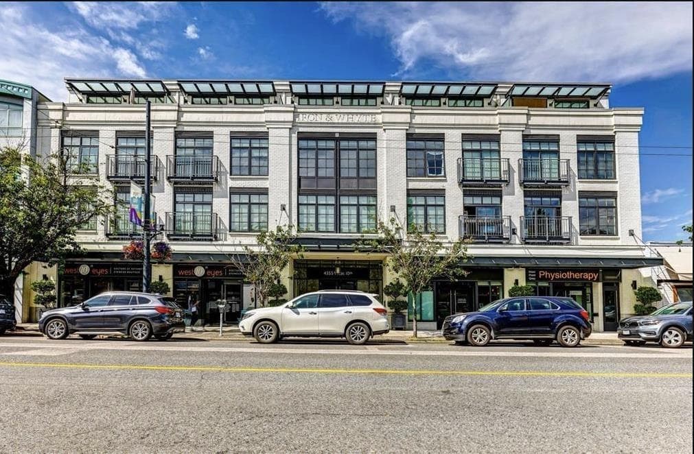200 - 4355 W 10 Avenue, Vancouver