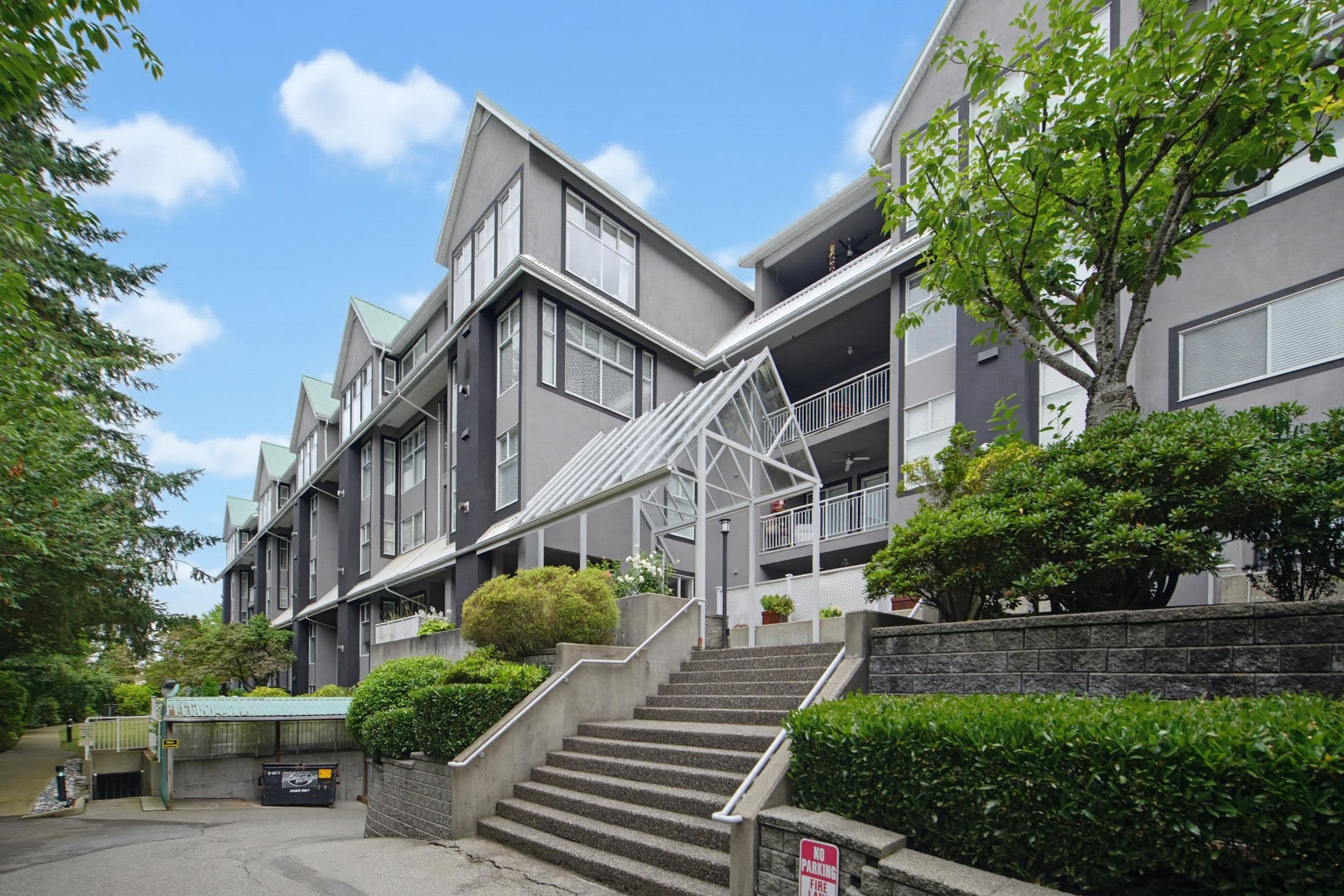 308 - 11609 227 Street, Maple Ridge, V2Z 2Z9 — photo 2