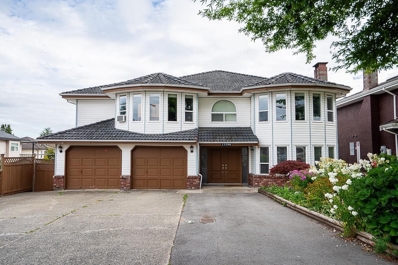 13398 89 Avenue, Surrey, V3V 7W1 — photo 1