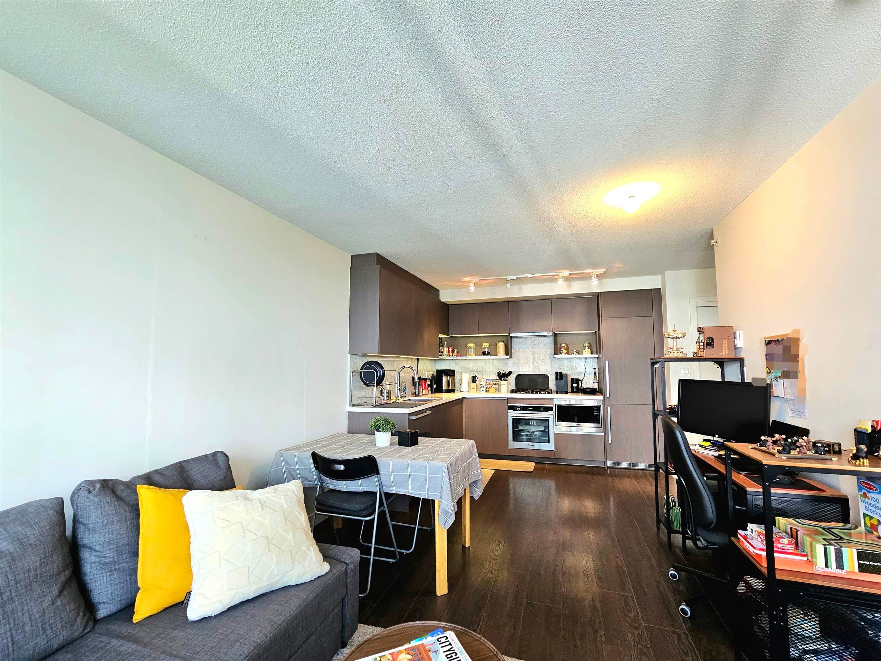 2215 - 13750 100 Avenue, Surrey, V3T 0L3 — photo 5