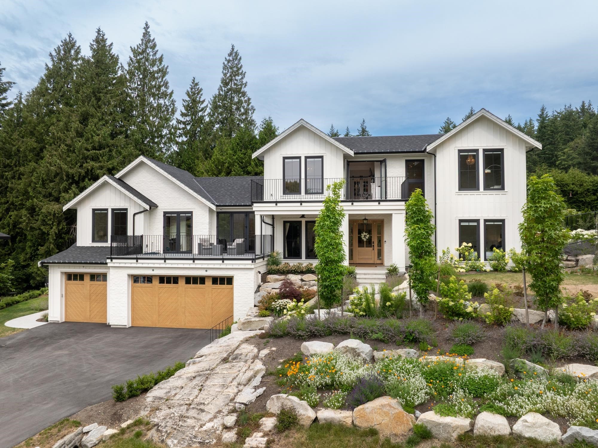 4597 Woodgreen Drive, West Vancouver, V7S 2V3 — photo 2
