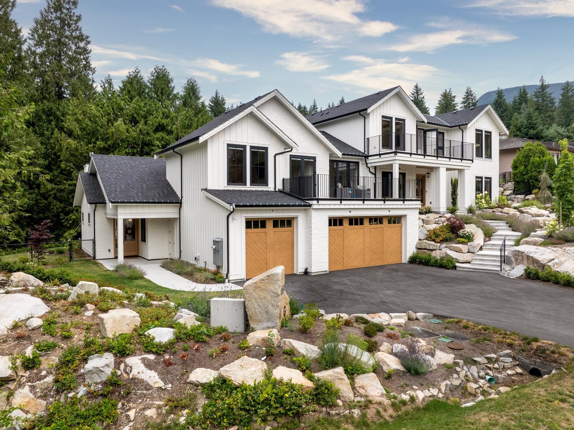 4597 Woodgreen Drive, West Vancouver, V7S 2V3 — photo 1