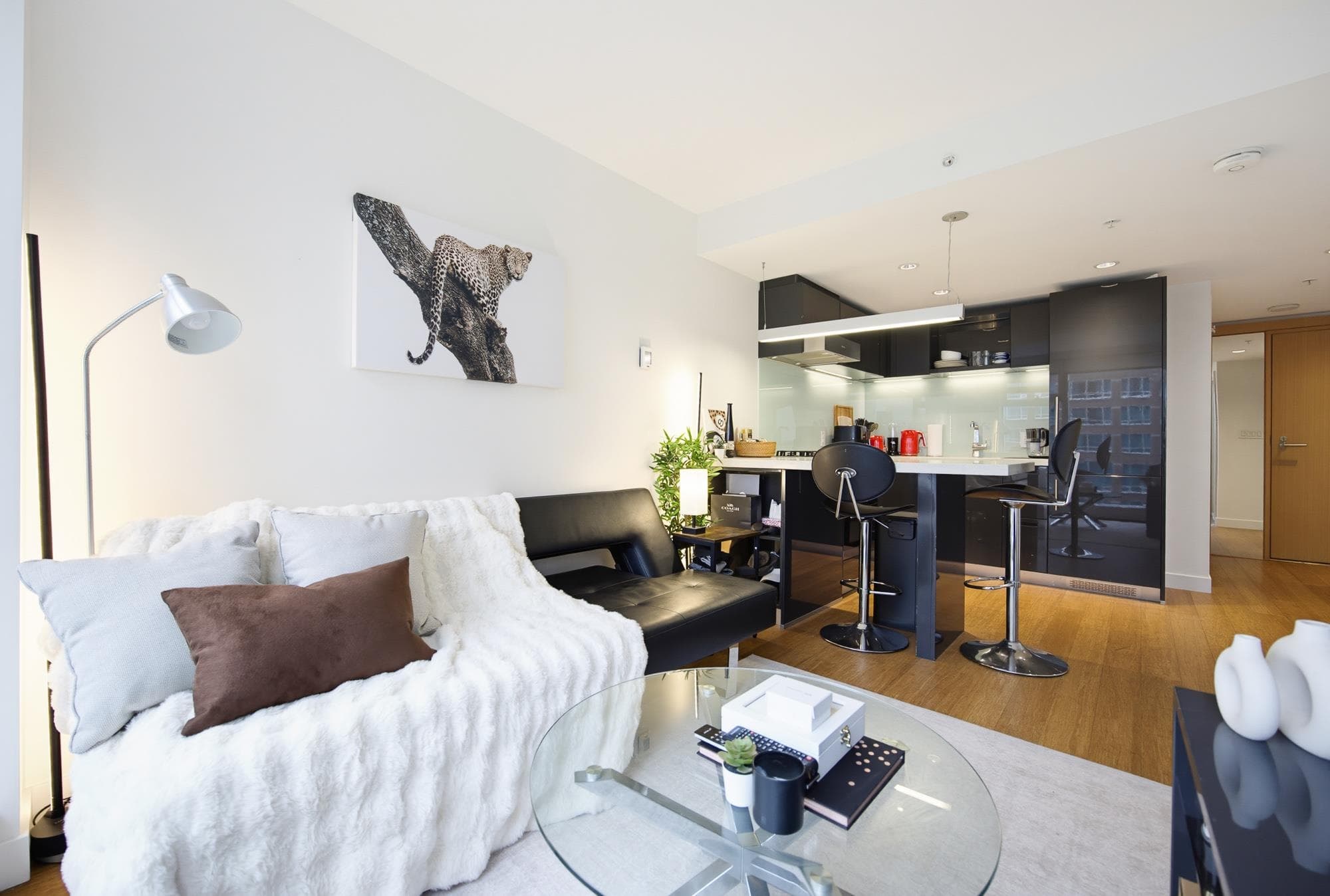 1711 - 777 Richards Street, West Vancouver, V6B 0M6 — photo 1