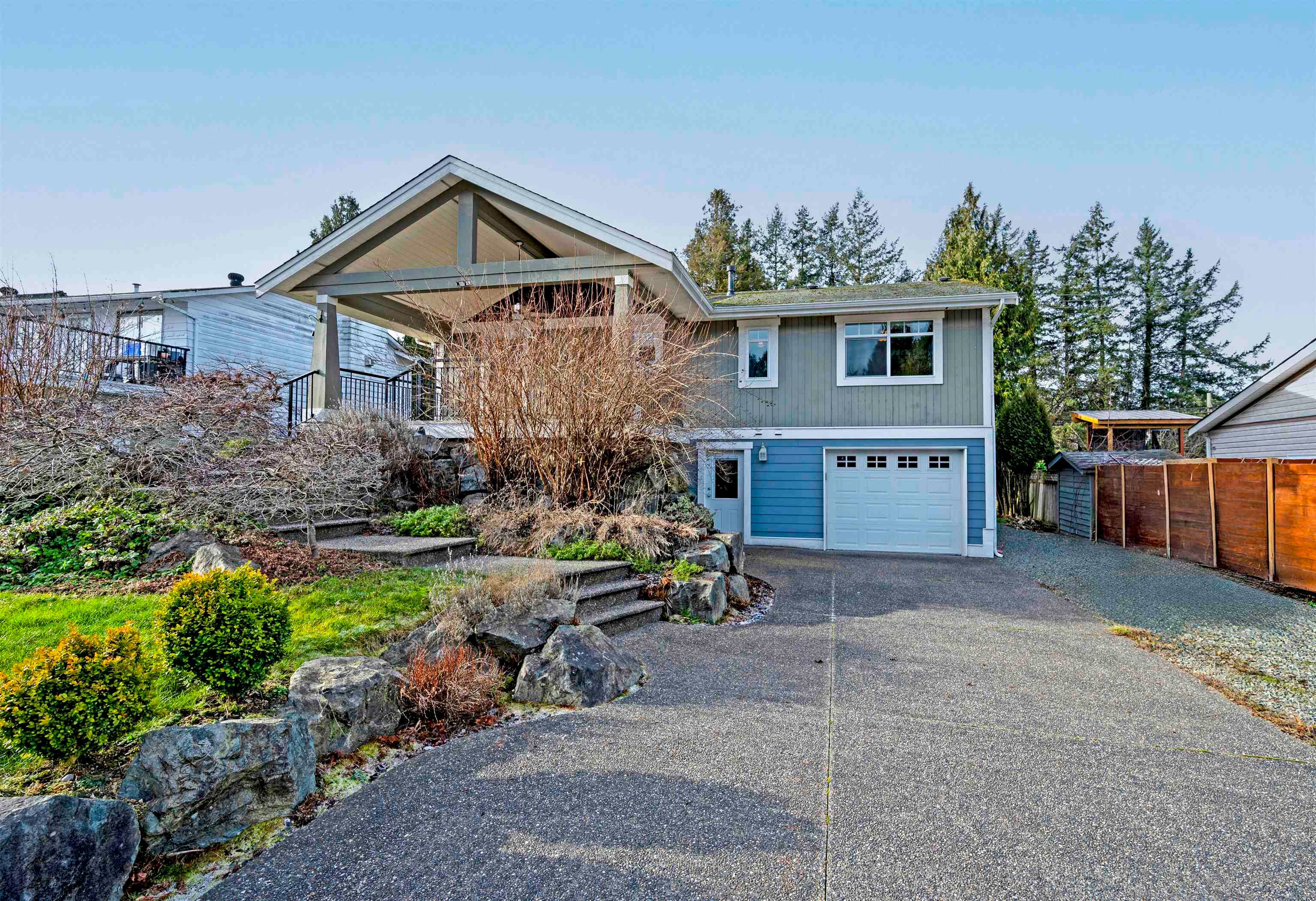 4768 200 Street, Langley, V3A 6C5 — photo 1