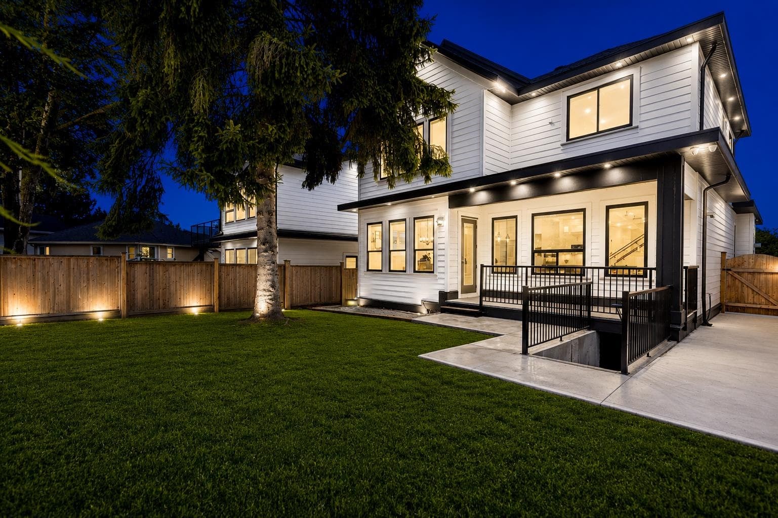 16633 Bell Road, Surrey, V3S 1H7 — photo 3