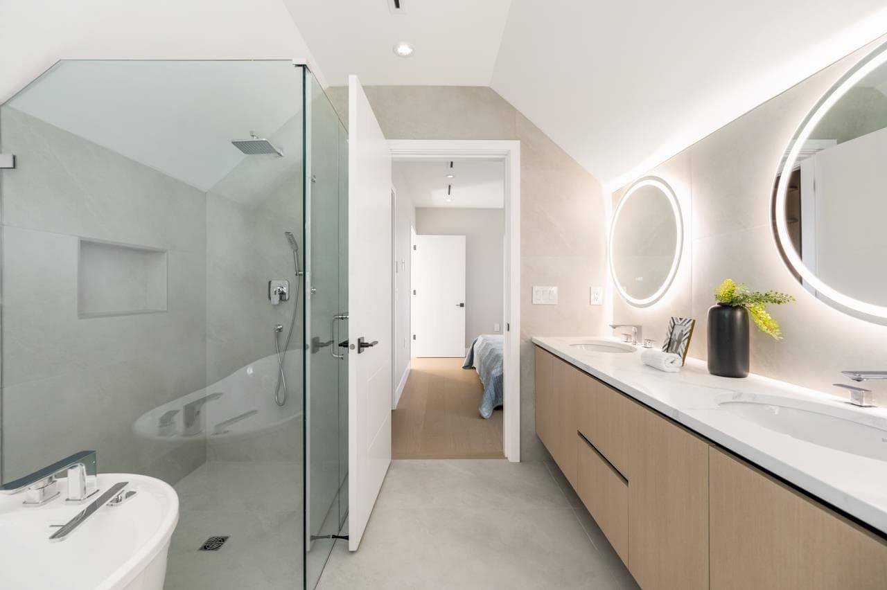1 - 3771 W King Edward Avenue, Vancouver, V6S 1M8 — photo 3