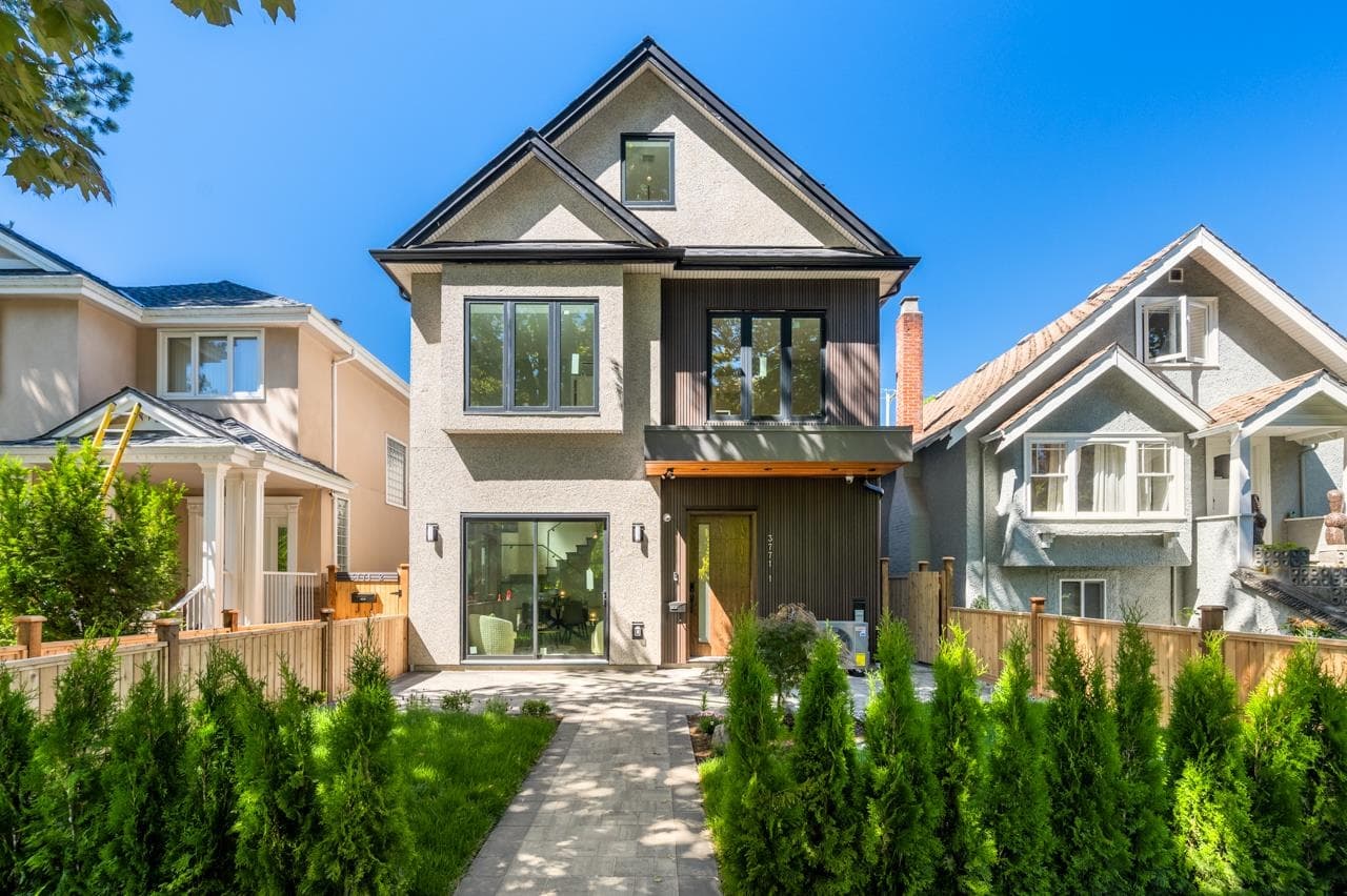 1 - 3771 W King Edward Avenue, Vancouver