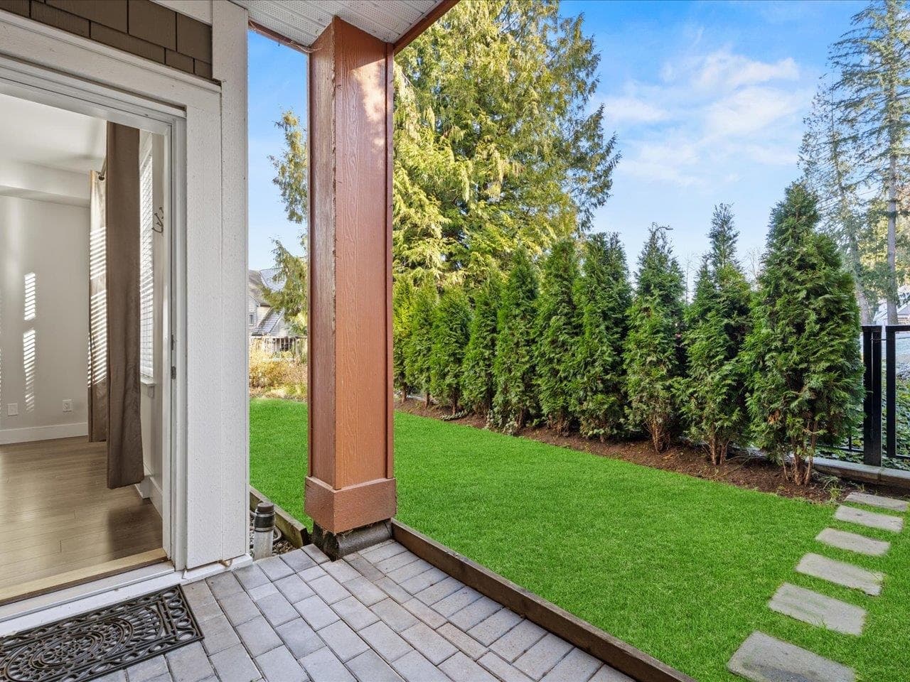 101 - 14605 Mcdougall Drive, Surrey, V4P 0G7 — photo 3