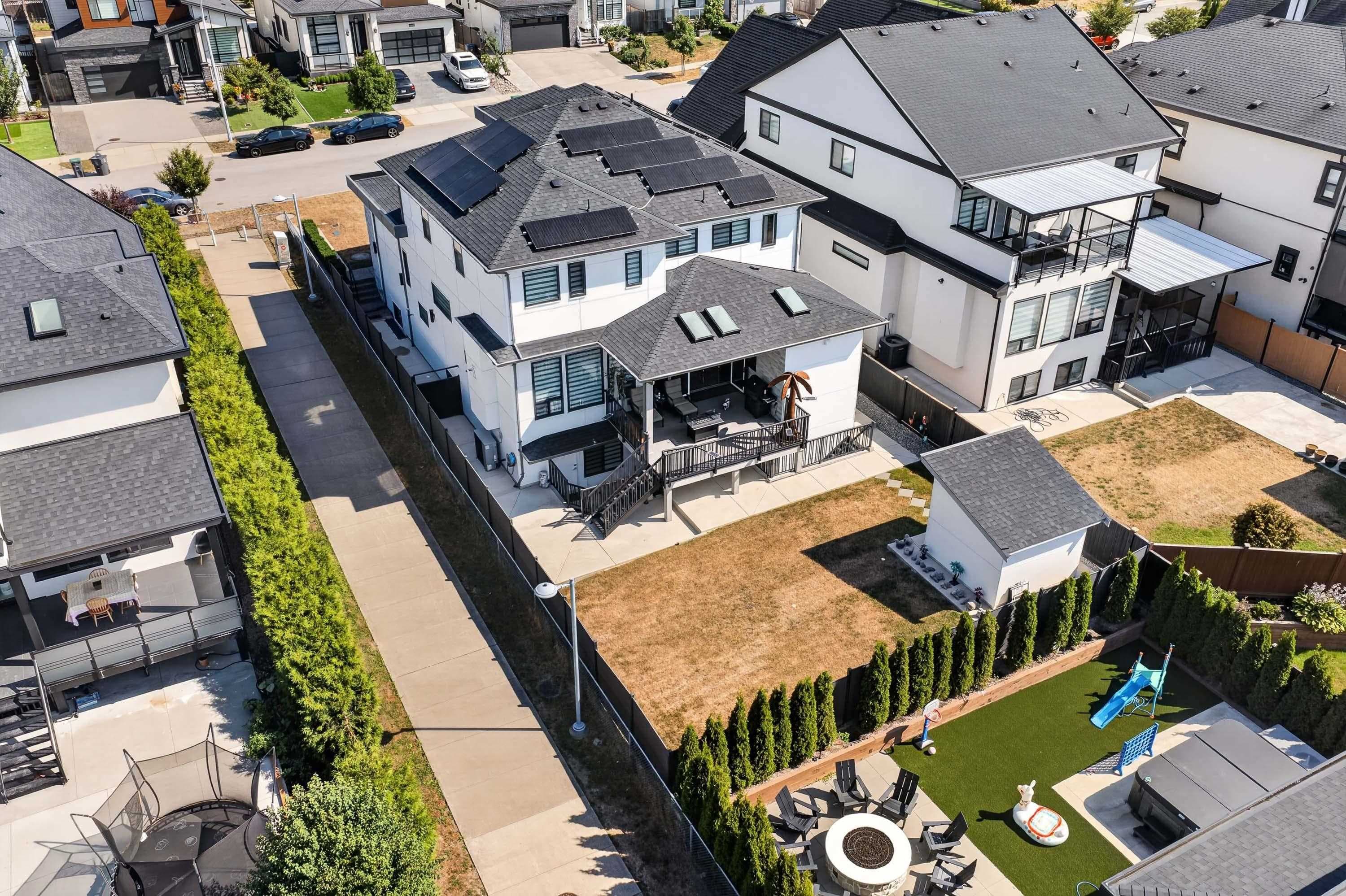 18610 57 Avenue, Surrey, V3S 7N2 — photo 3