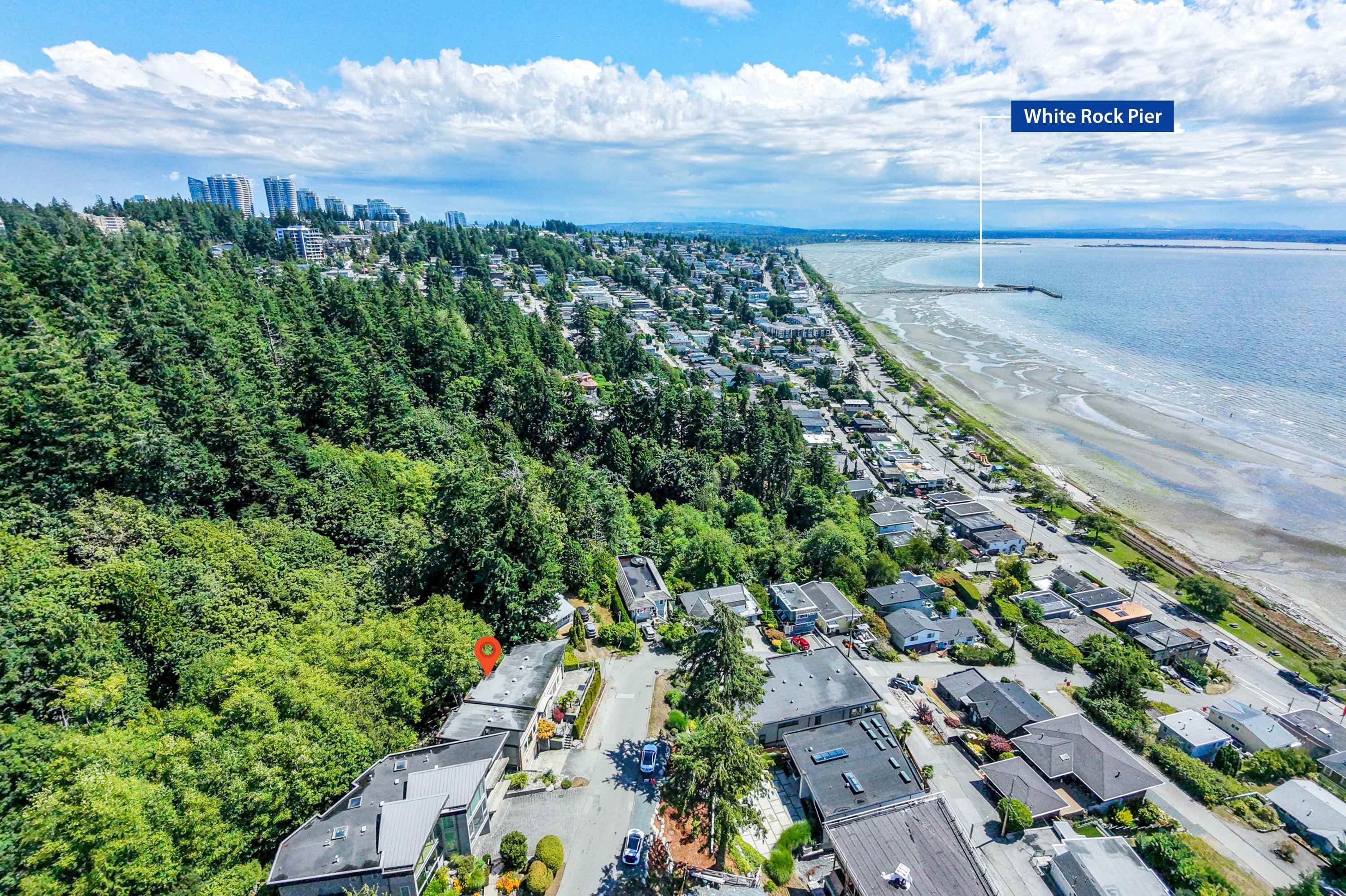 14533 Magdalen Avenue, White Rock, V4B 2X5 — photo 2