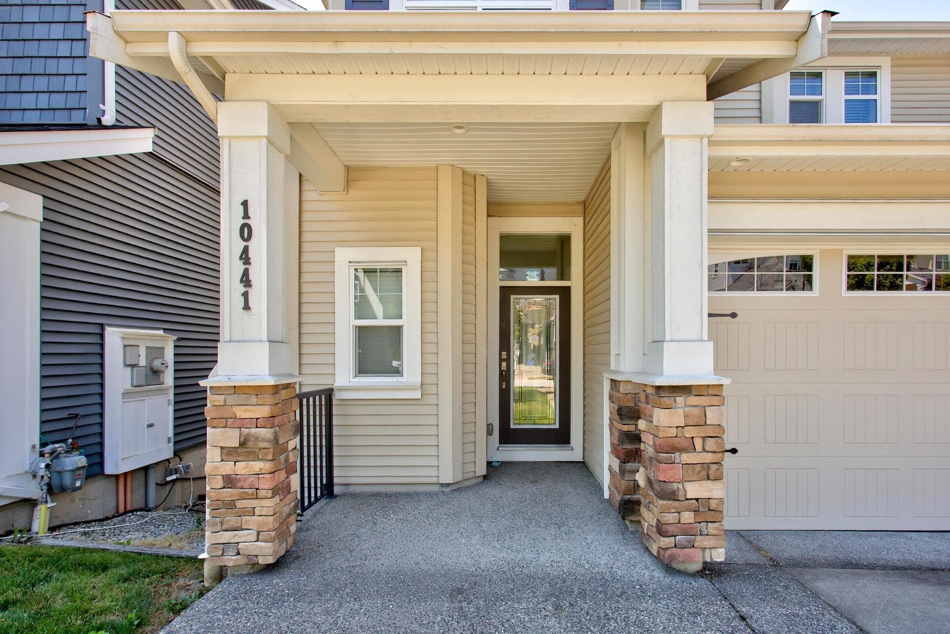 10441 Mceachern Street, Maple Ridge, V2W 0H8 — photo 3