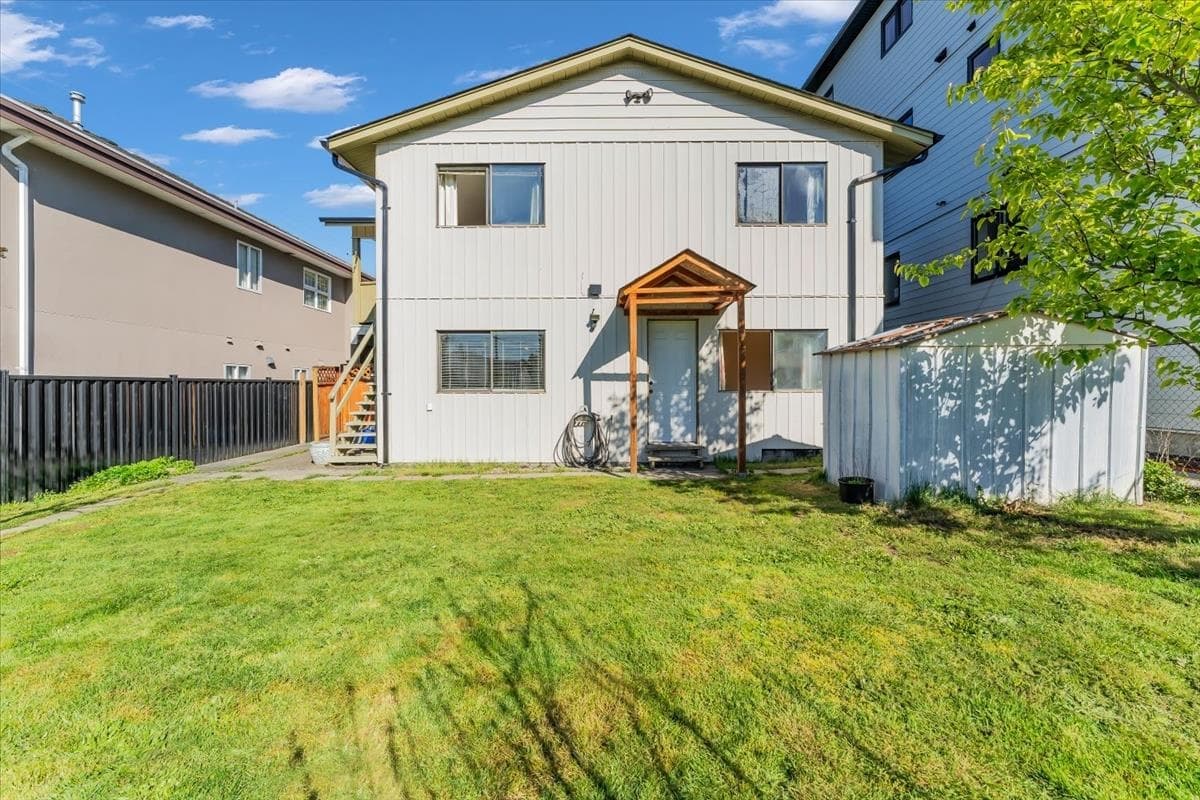 7266 17th Avenue, Burnaby, V3N 1K9 — photo 3