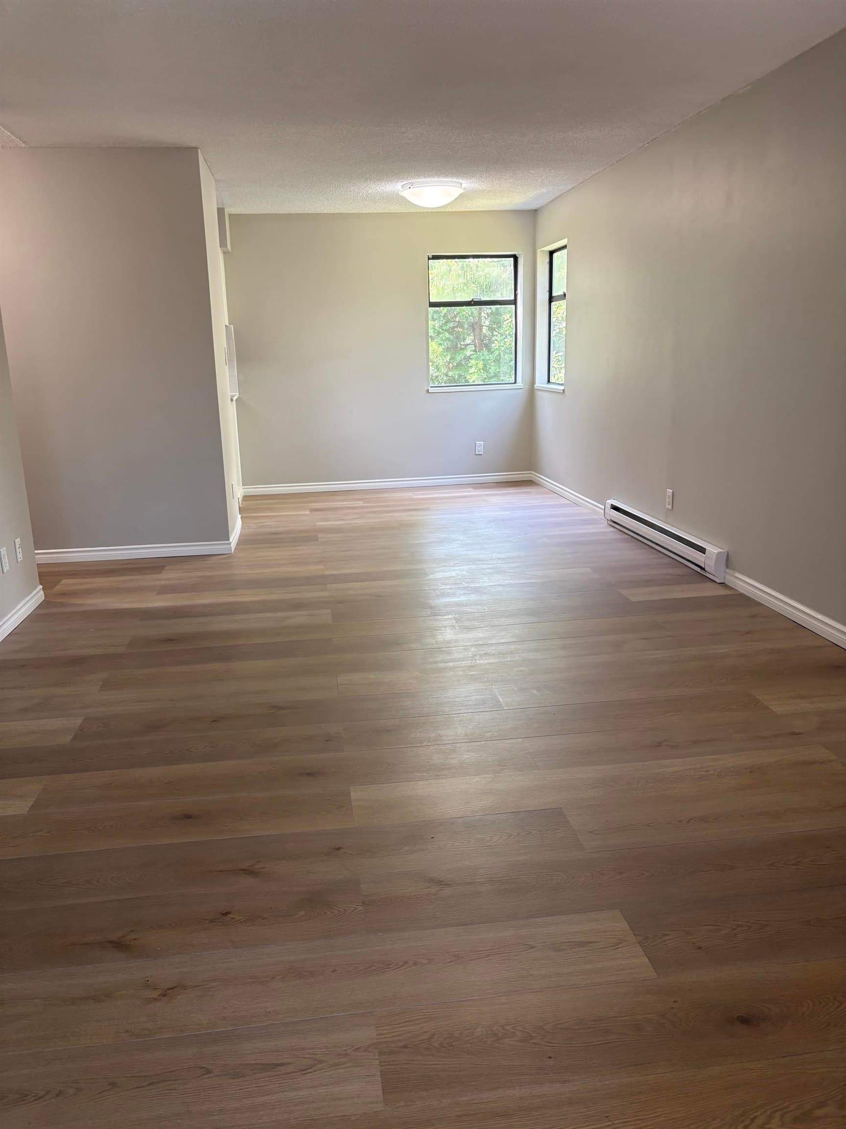 405 - 10560 154 Street, Surrey, V3R 8A3 — photo 4