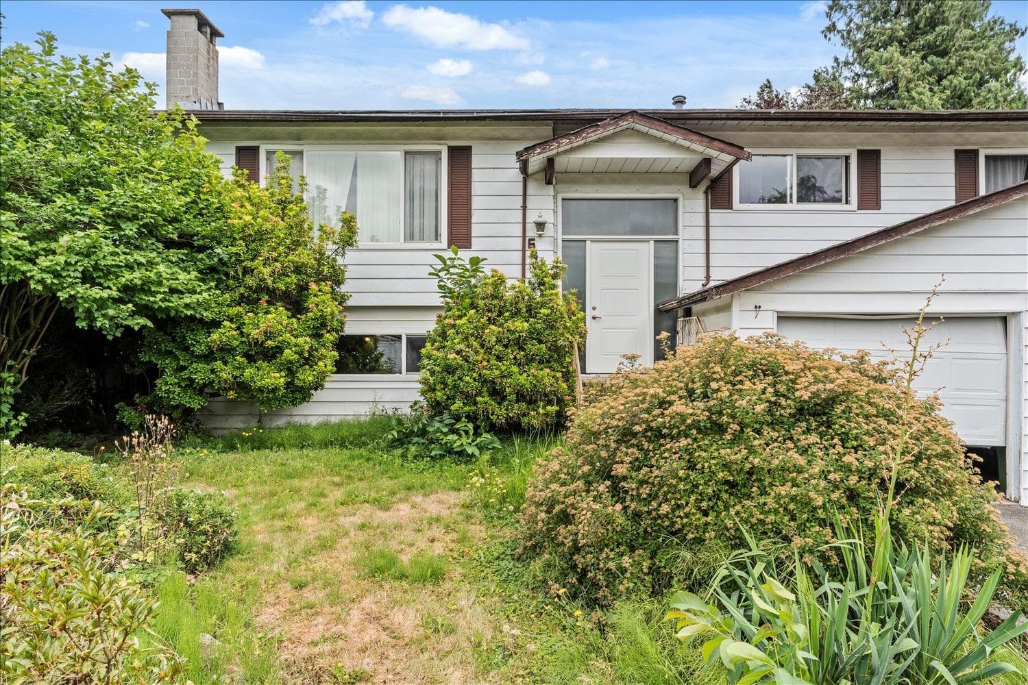 6466 Trent Street, Chilliwack, V2R 1W2 — photo 1