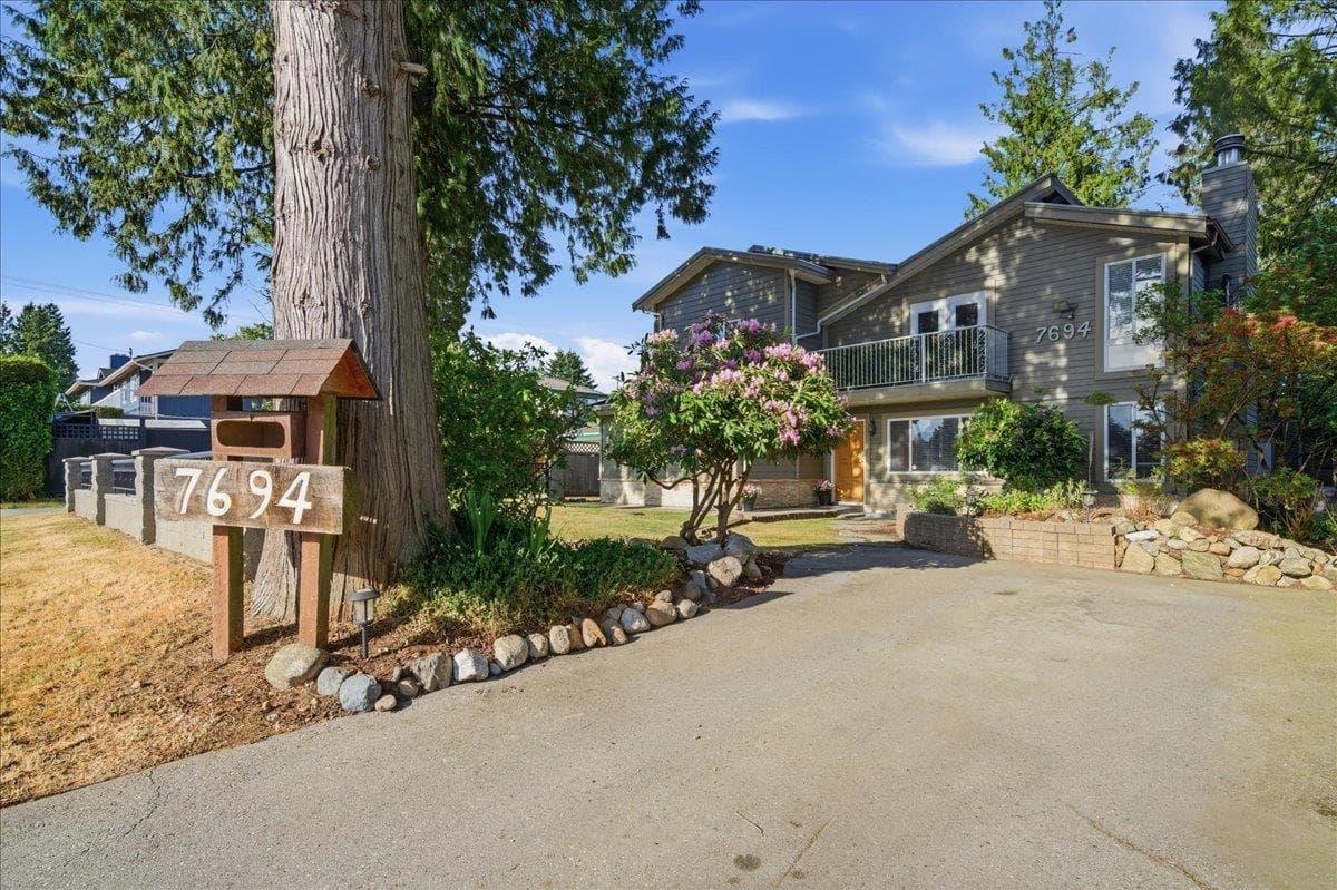 7694 Buller Avenue, Burnaby, V5J 4S9 — photo 2